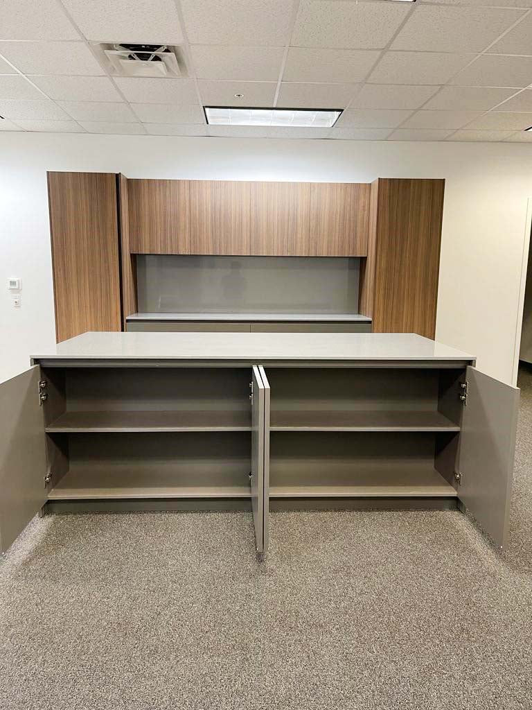 Hans Krug Solid Oak Veneer Modern Showroom Display Baker's Pantry