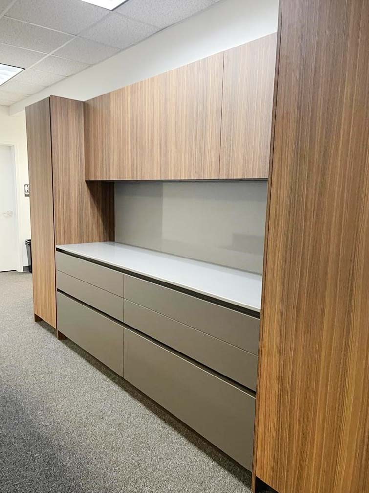 Hans Krug Solid Oak Veneer Modern Showroom Display Baker's Pantry