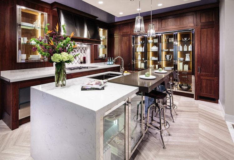 Downsview High Gloss Lacquer Modern Quartz Waterfall Island Display