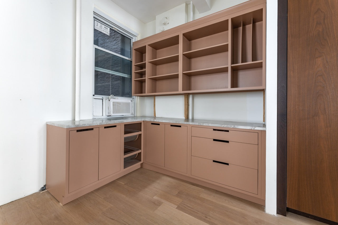 Plato Designer custom pantry with Sensa Vancouver Quartzite