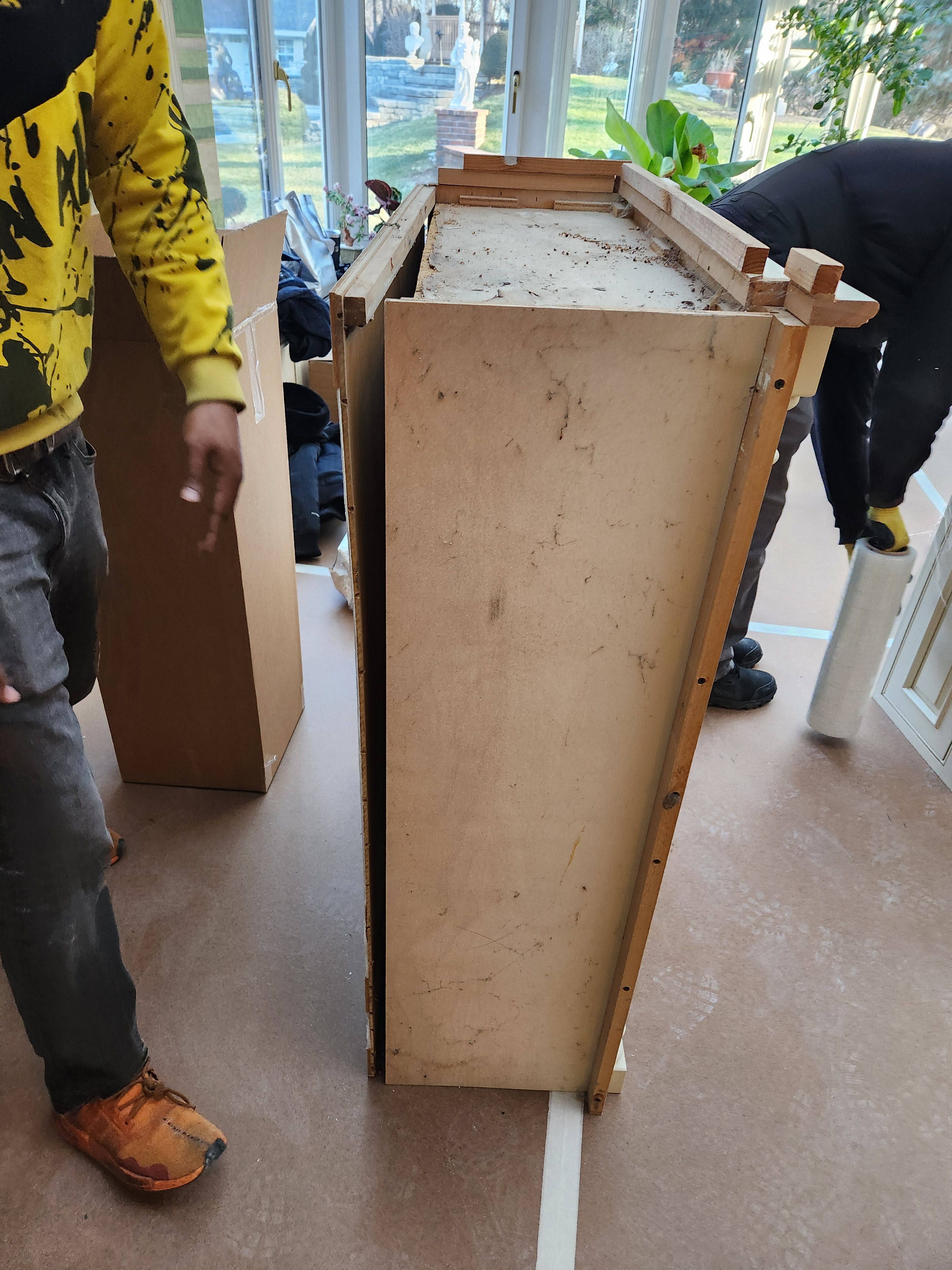 Form LTD Traditional Cream Kitchen with Island, Granite Countertops & Appliances