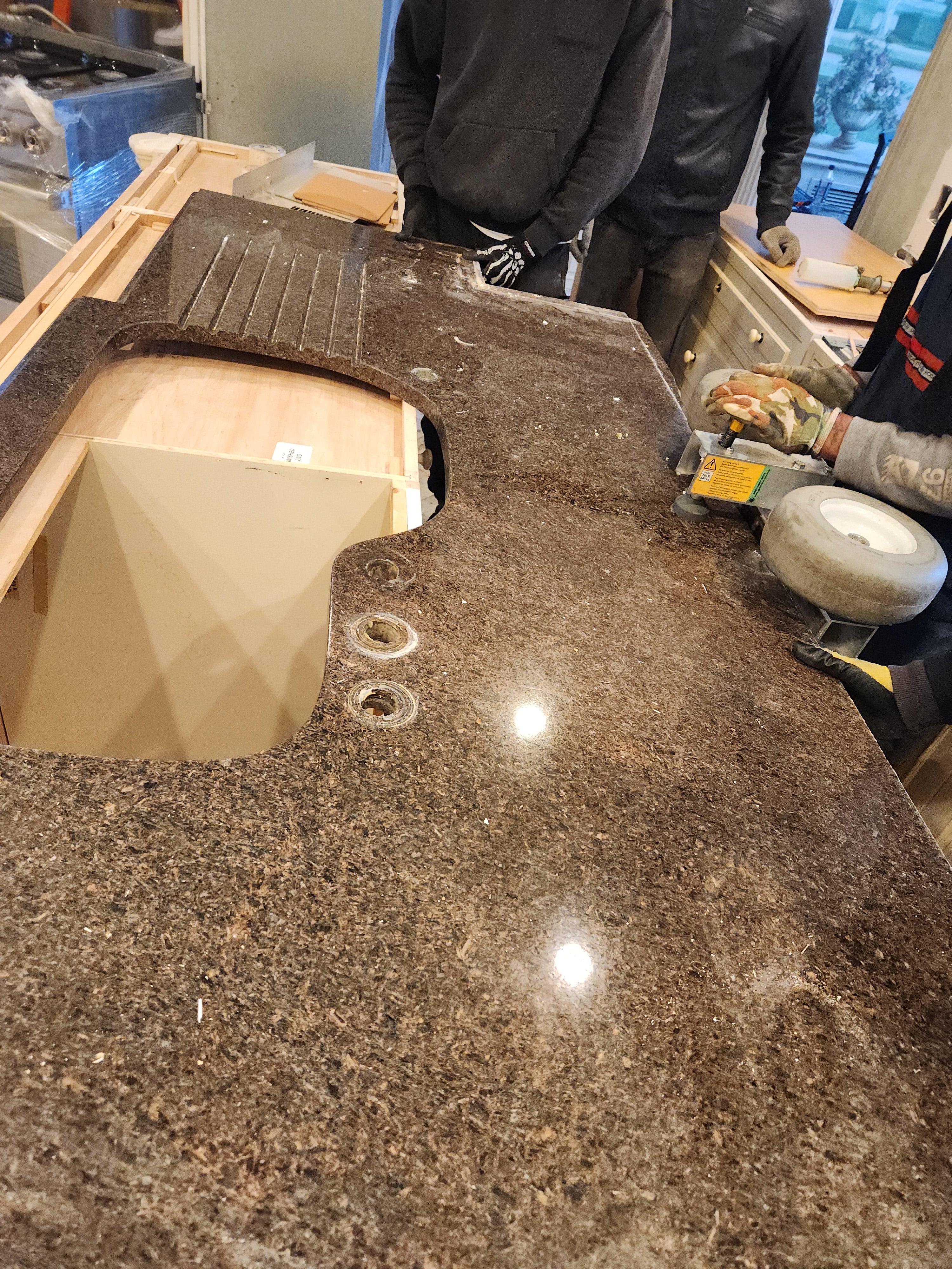 Form LTD Traditional Cream Kitchen with Island, Granite Countertops & Appliances