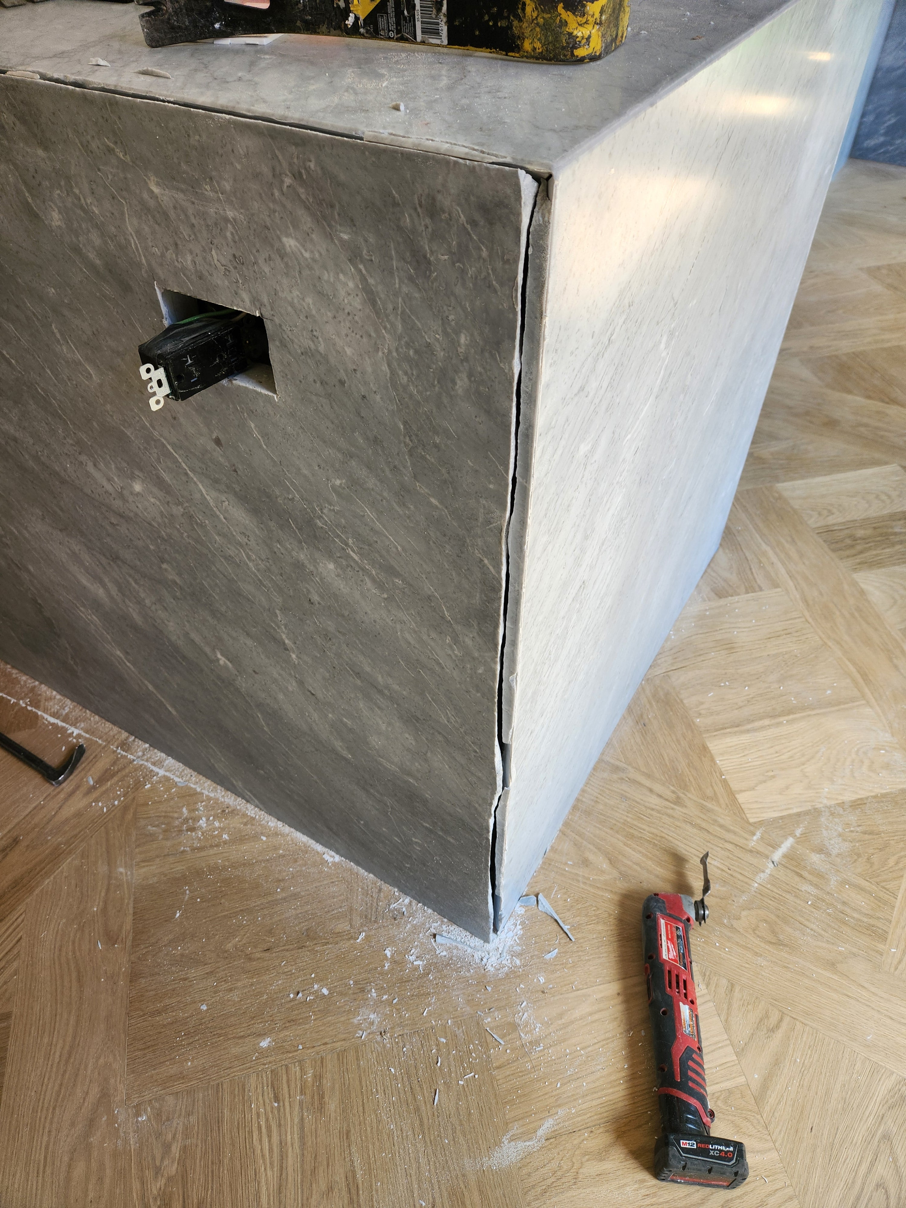 Molteni & C Dada Modern White Oak Kitchen with Marble Countertops & Gaggenau Appliances