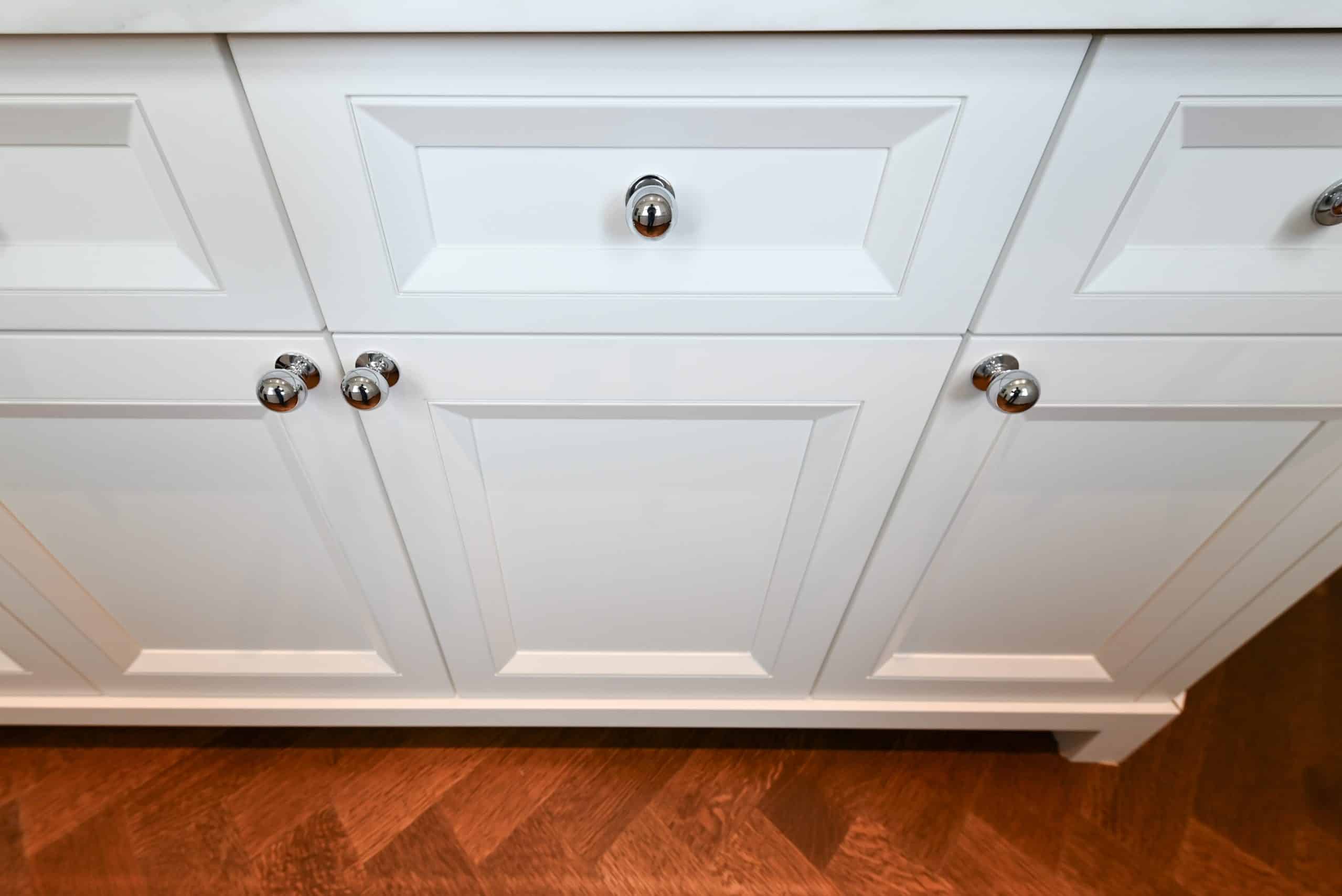 Molteni & C Dada Luxurious Winter Frost Traditional Pre-Owned Kitchen