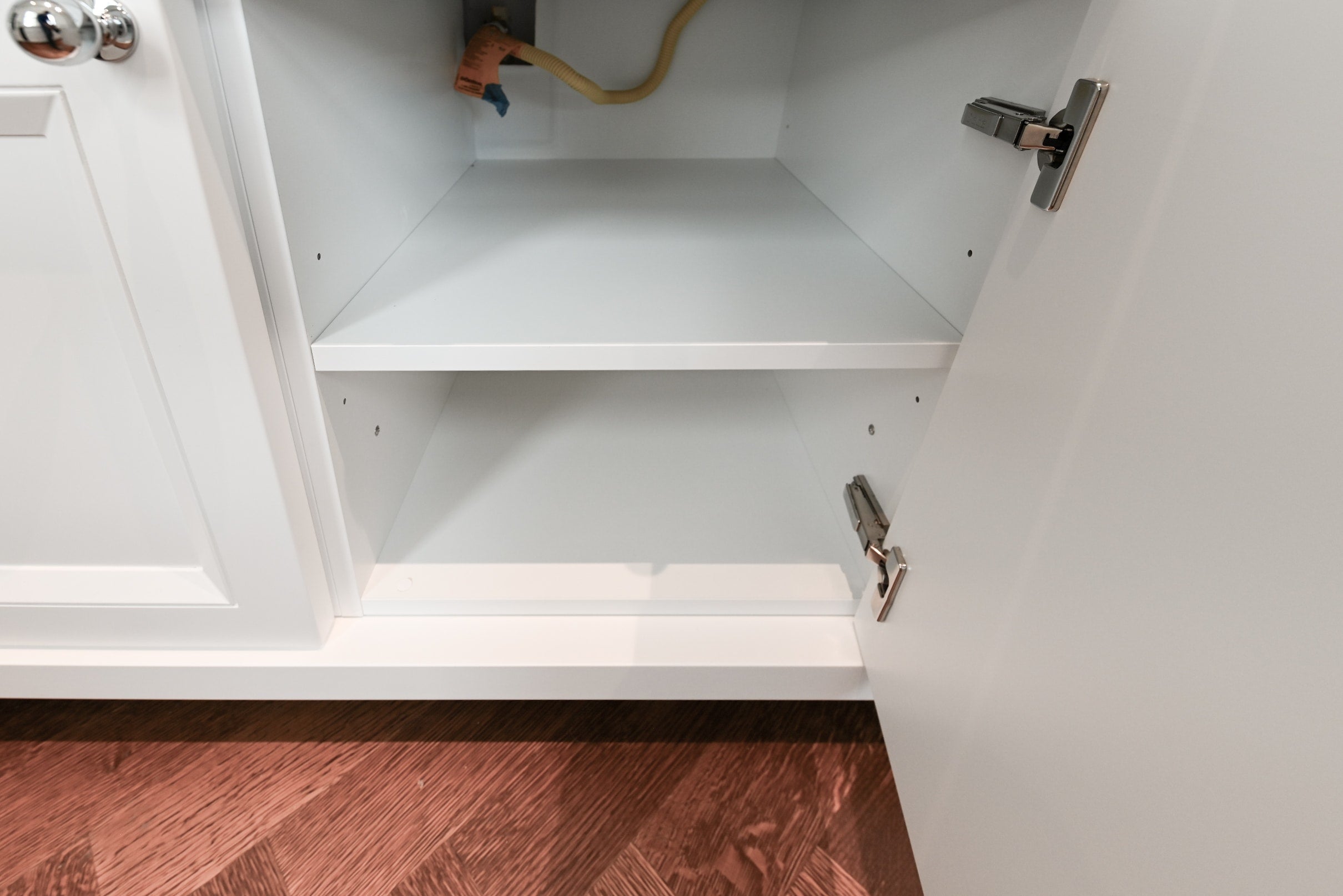 Molteni & C Dada Luxurious Winter Frost Traditional Pre-Owned Kitchen