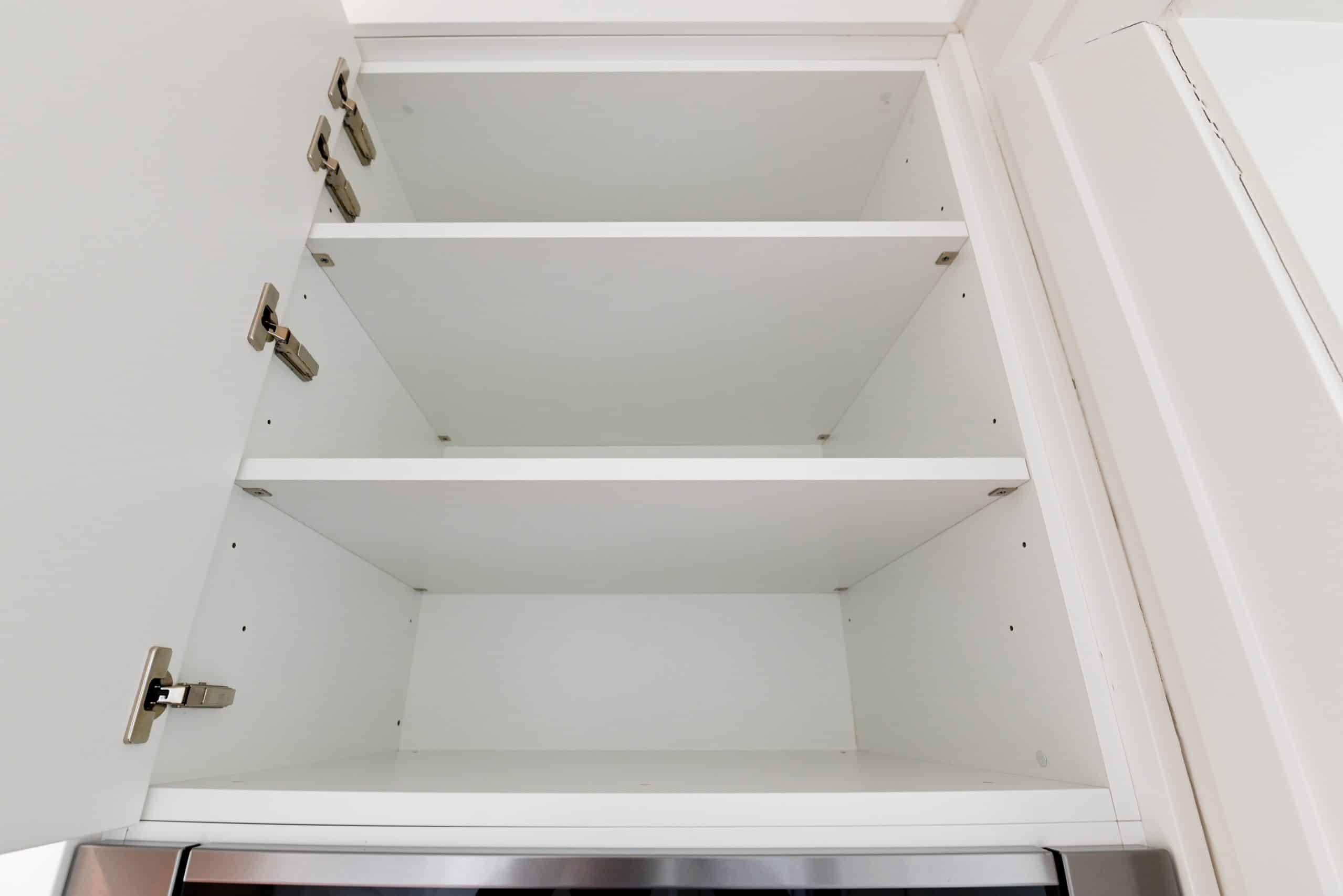 Molteni & C Dada Luxurious Winter Frost Traditional Pre-Owned Kitchen