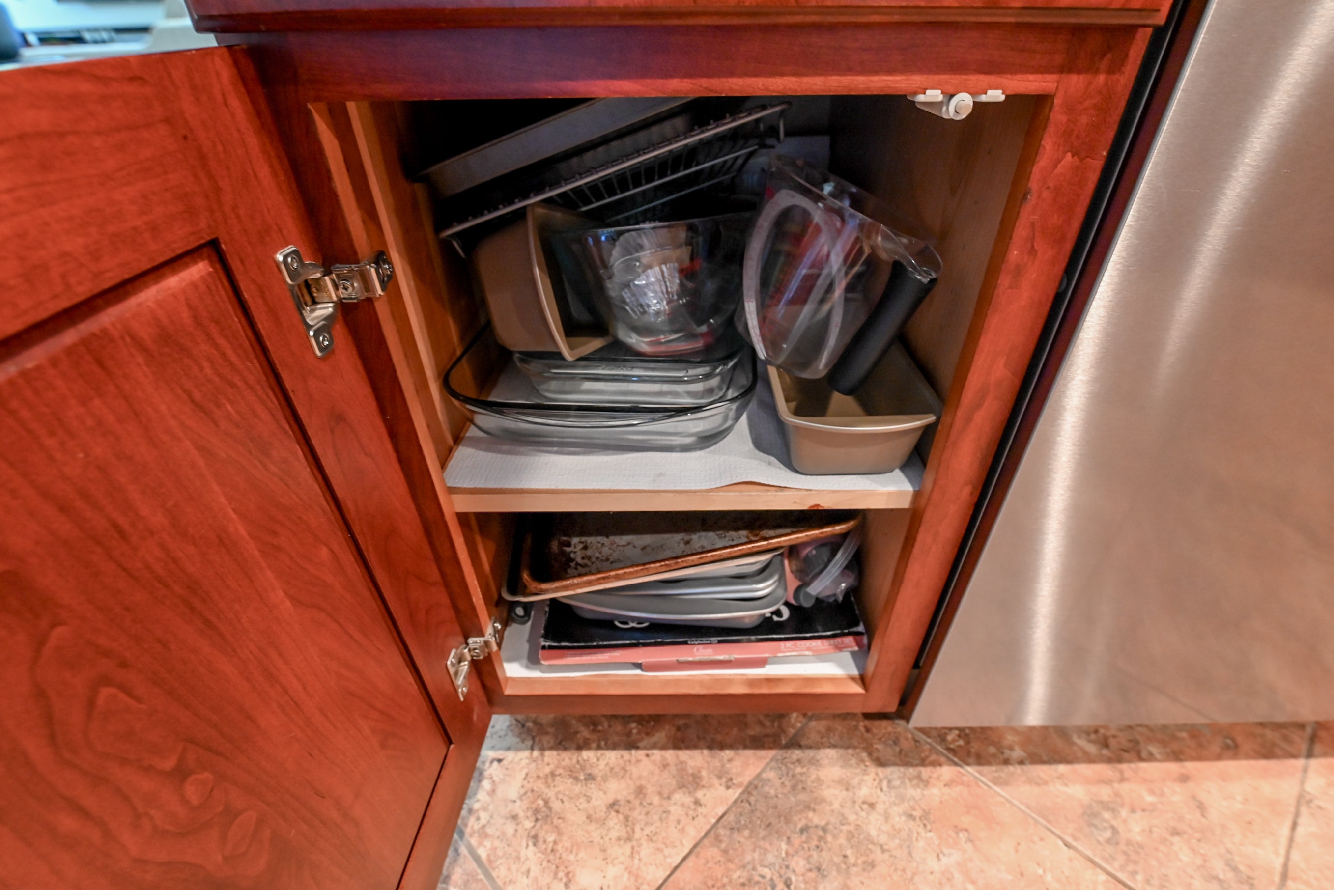 Bertch Apple Caramel Traditional Pre-Owned Kitchen