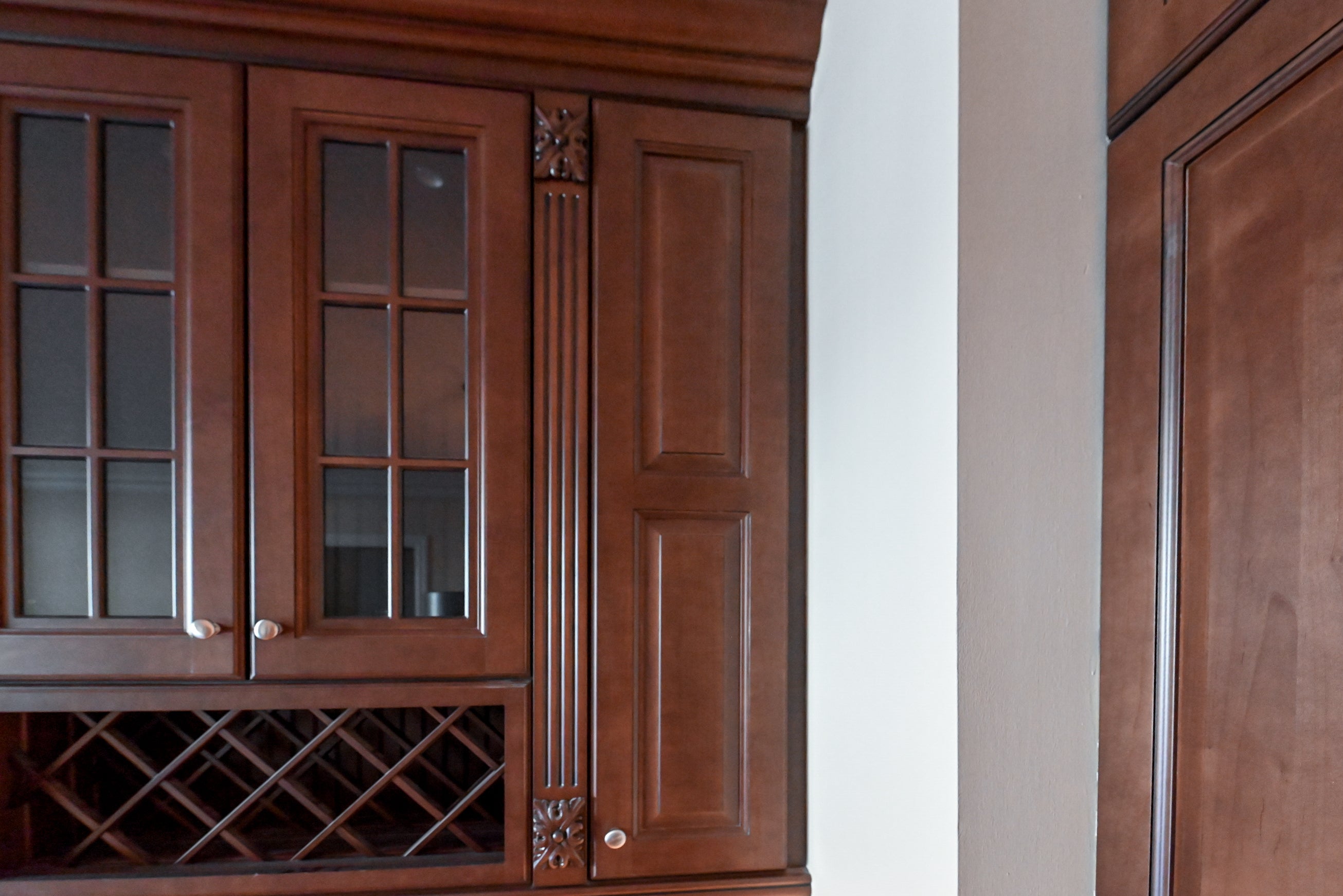 Chocolate European Coffee Traditional Pre-Owned Kitchen W/ Dry Bar