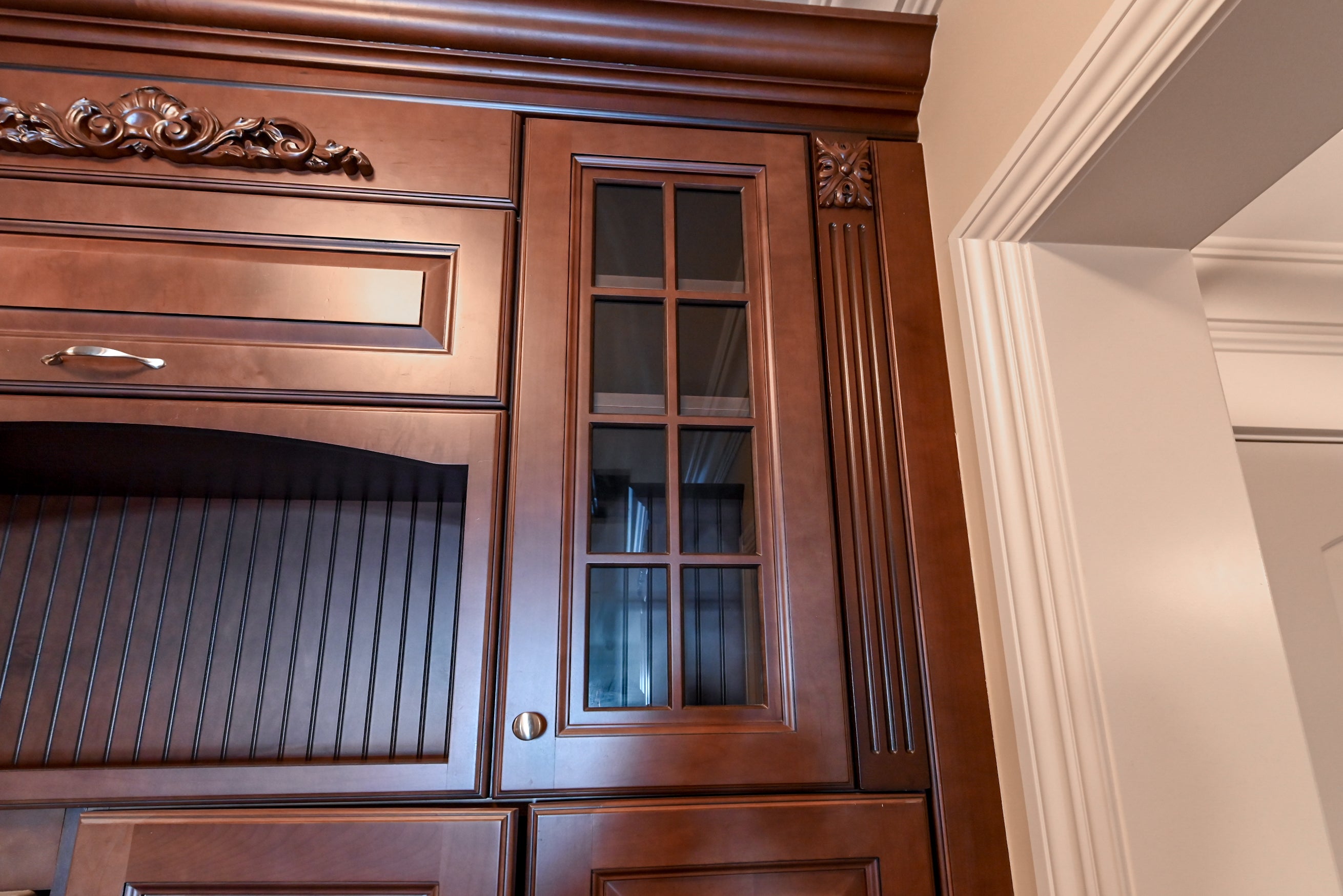 Chocolate European Coffee Traditional Pre-Owned Kitchen W/ Dry Bar