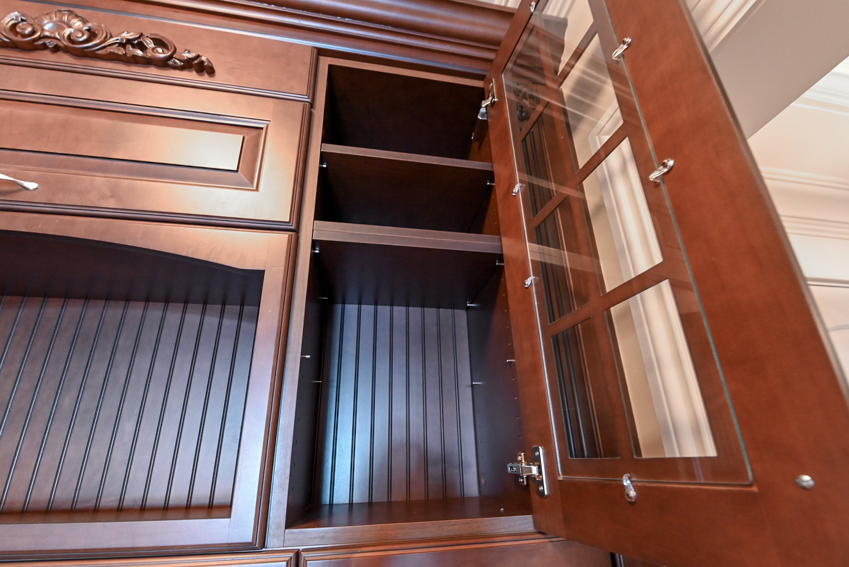 Chocolate European Coffee Traditional Pre-Owned Kitchen W/ Dry Bar