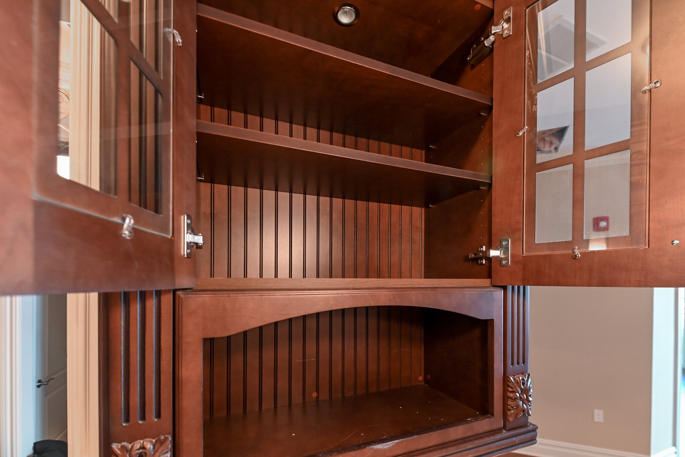 Chocolate European Coffee Traditional Pre-Owned Kitchen W/ Dry Bar