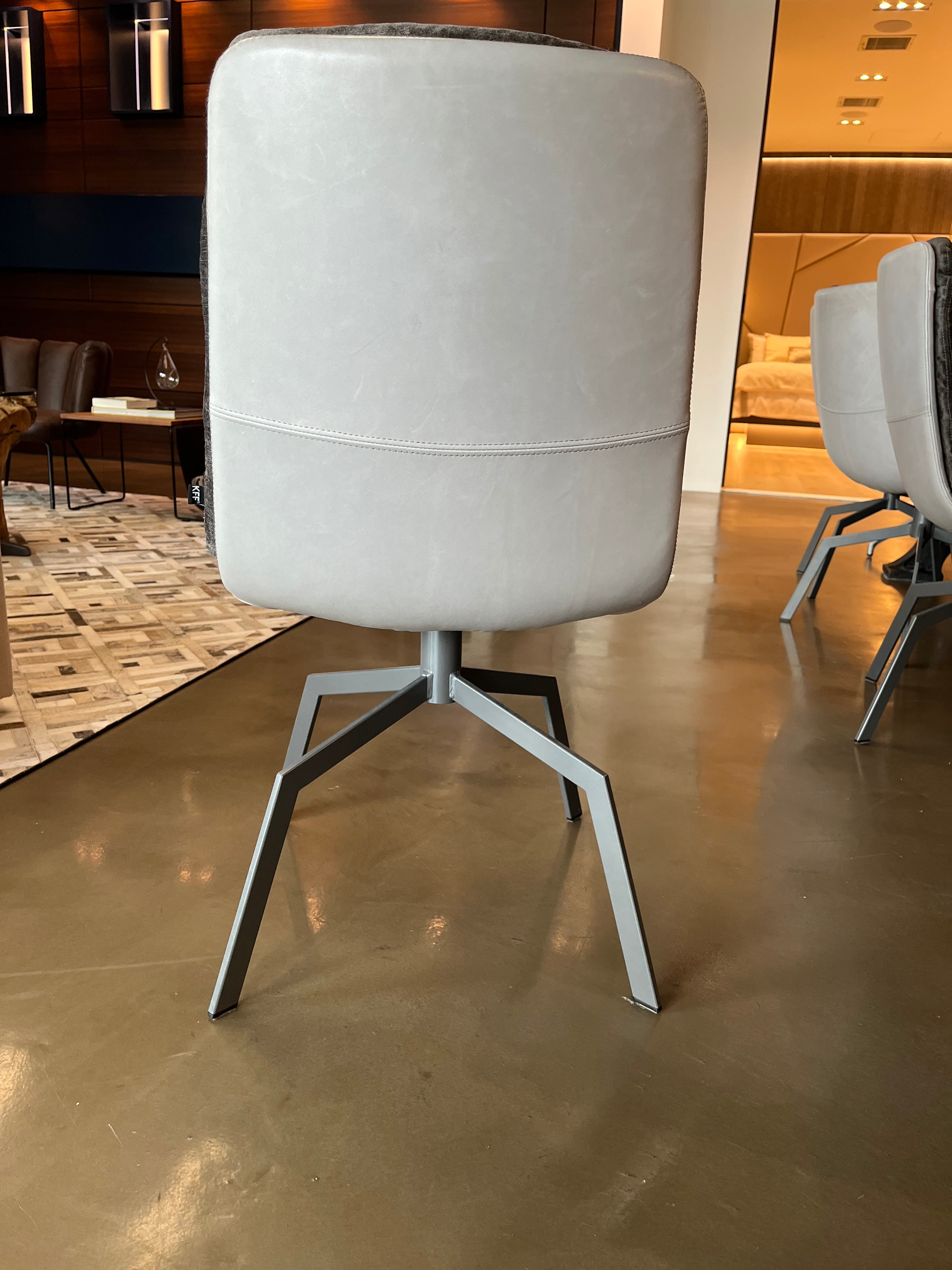 eggersmann KFF Arva Side Chairs with Metal 4-Leg Star Frame SL