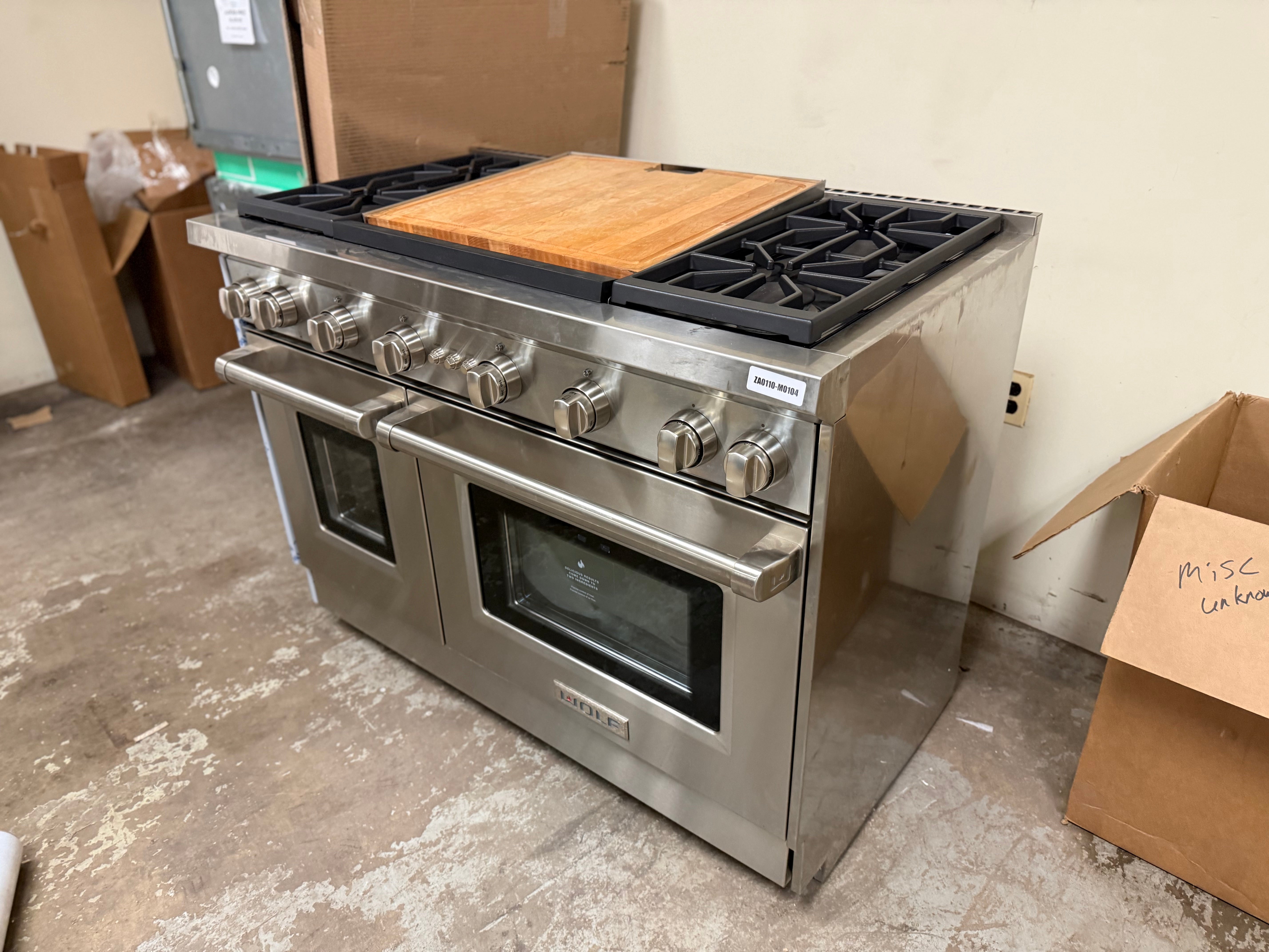 Wolf GR484DG cooktop featuring infrared griddle and dual-stacked burners