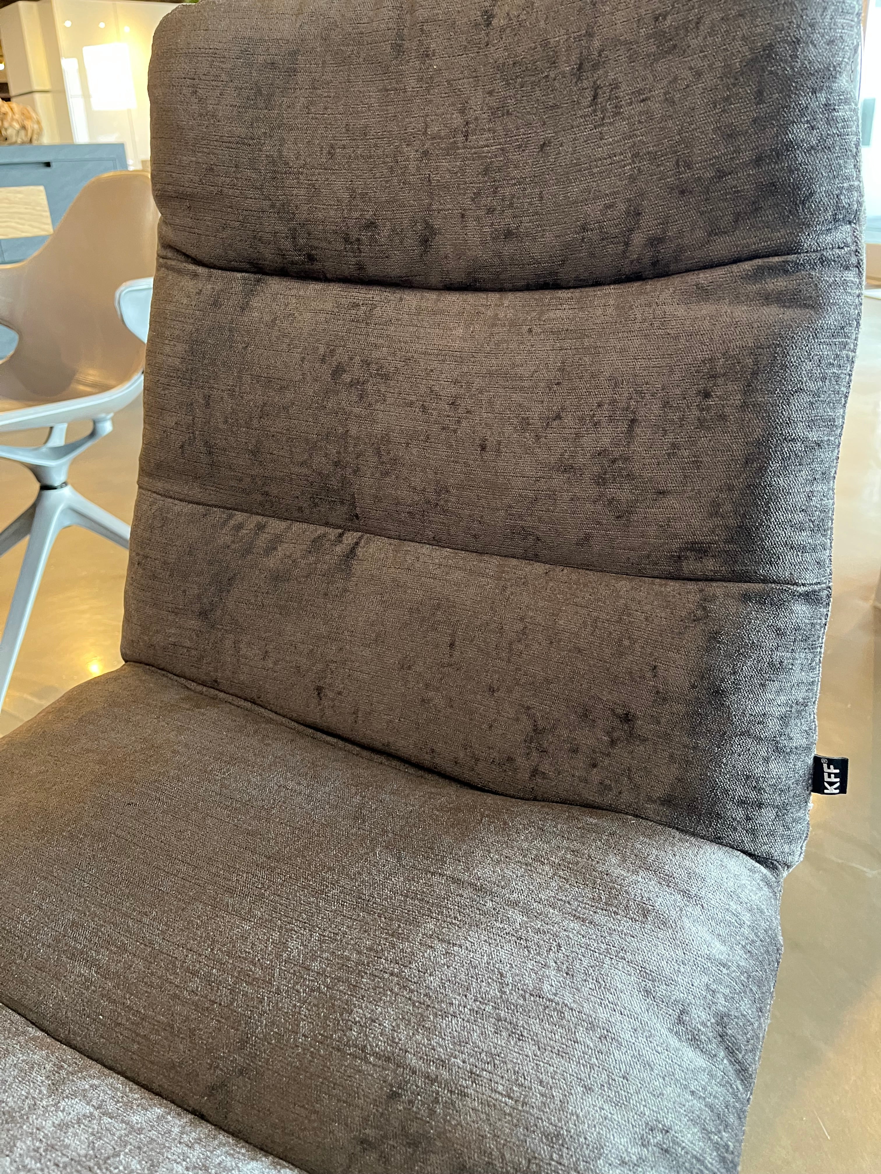 eggersmann KFF Arva Side Chairs with Metal 4-Leg Star Frame SL