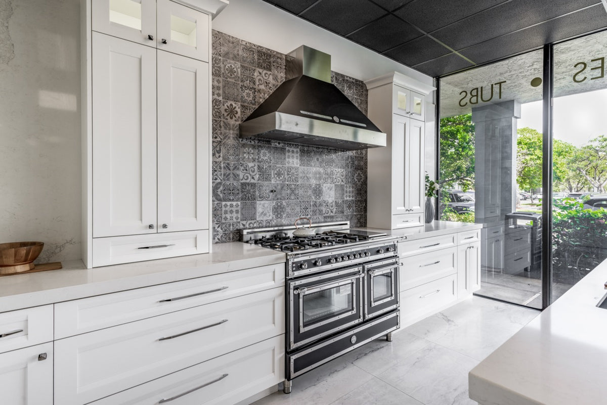 Bellmont Transitional White Kitchen with Island & Bertazzoni Appliances