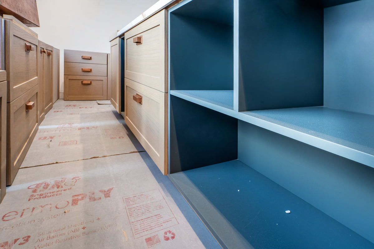 Albero Comodoro Green & Oak Veneer Kitchen with Wolf & Sub-Zero Appliances