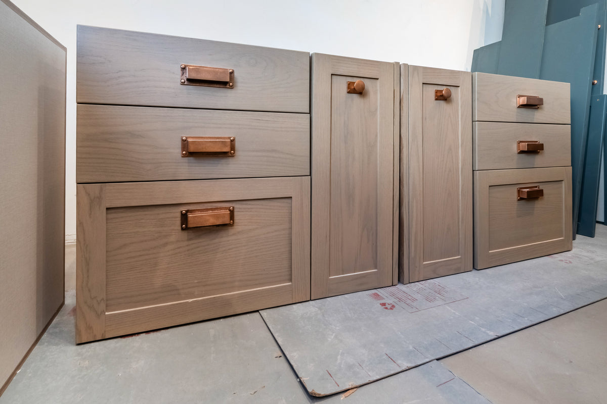 Albero Comodoro Green & Oak Veneer Kitchen with Wolf & Sub-Zero Appliances