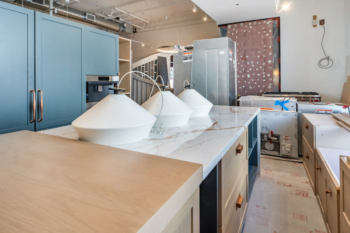 Albero Comodoro Green & Oak Veneer Kitchen with Wolf & Sub-Zero Appliances