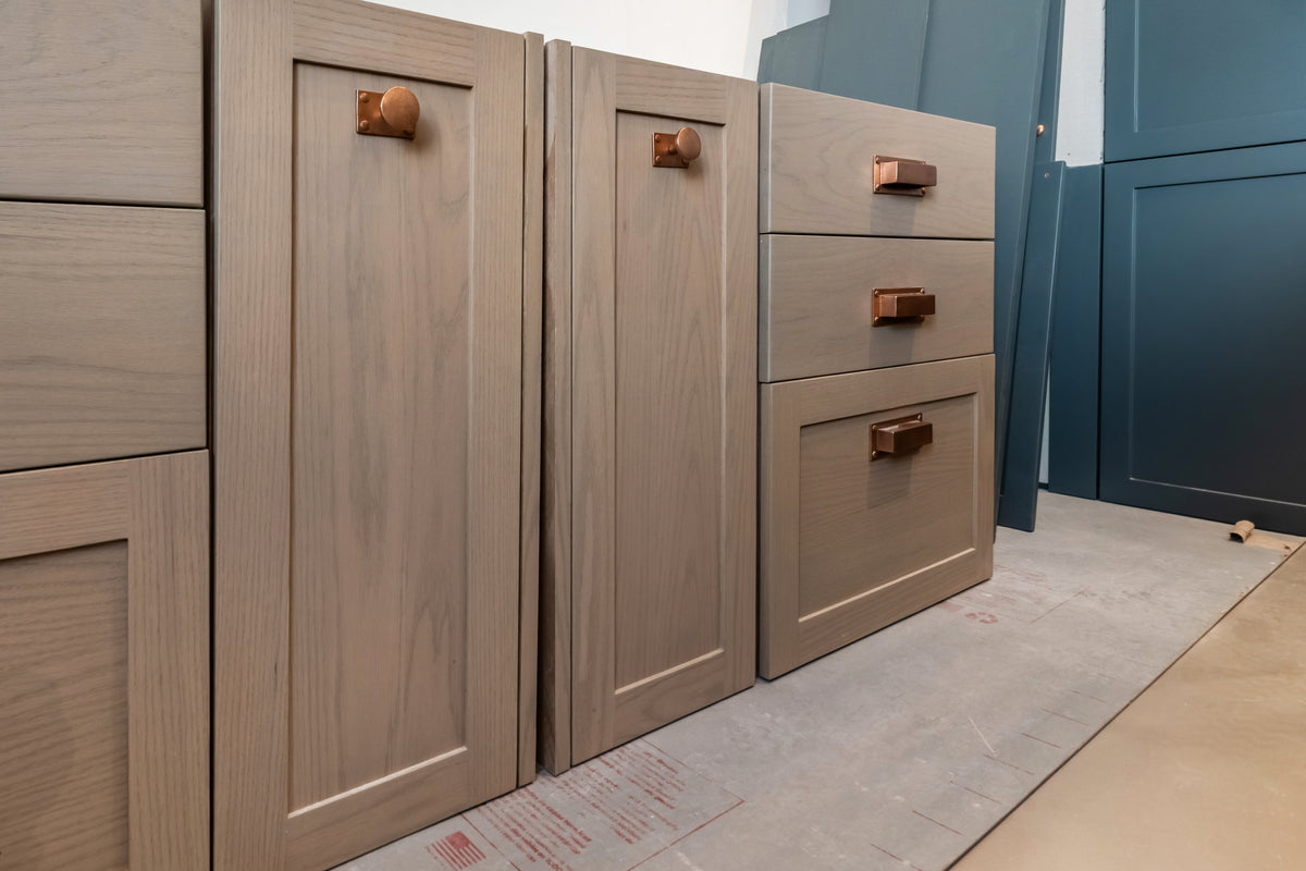 Albero Comodoro Green & Oak Veneer Kitchen with Wolf & Sub-Zero Appliances