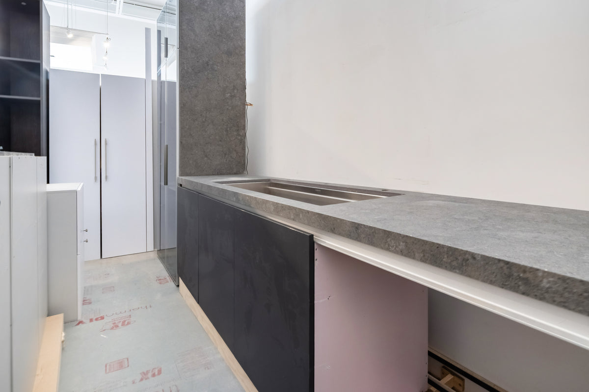 Albero Modern Industrial Kitchen with Wolf & Sub-Zero Appliances