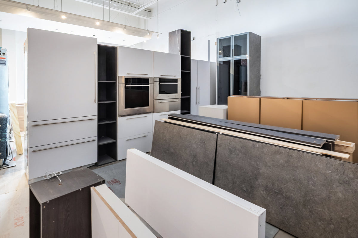 Albero Modern Industrial Kitchen with Wolf & Sub-Zero Appliances