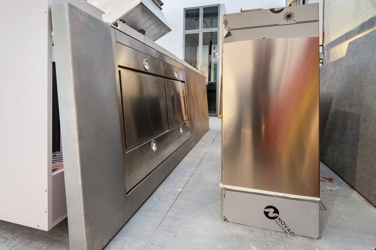 Albero Modern Industrial Kitchen with Wolf & Sub-Zero Appliances