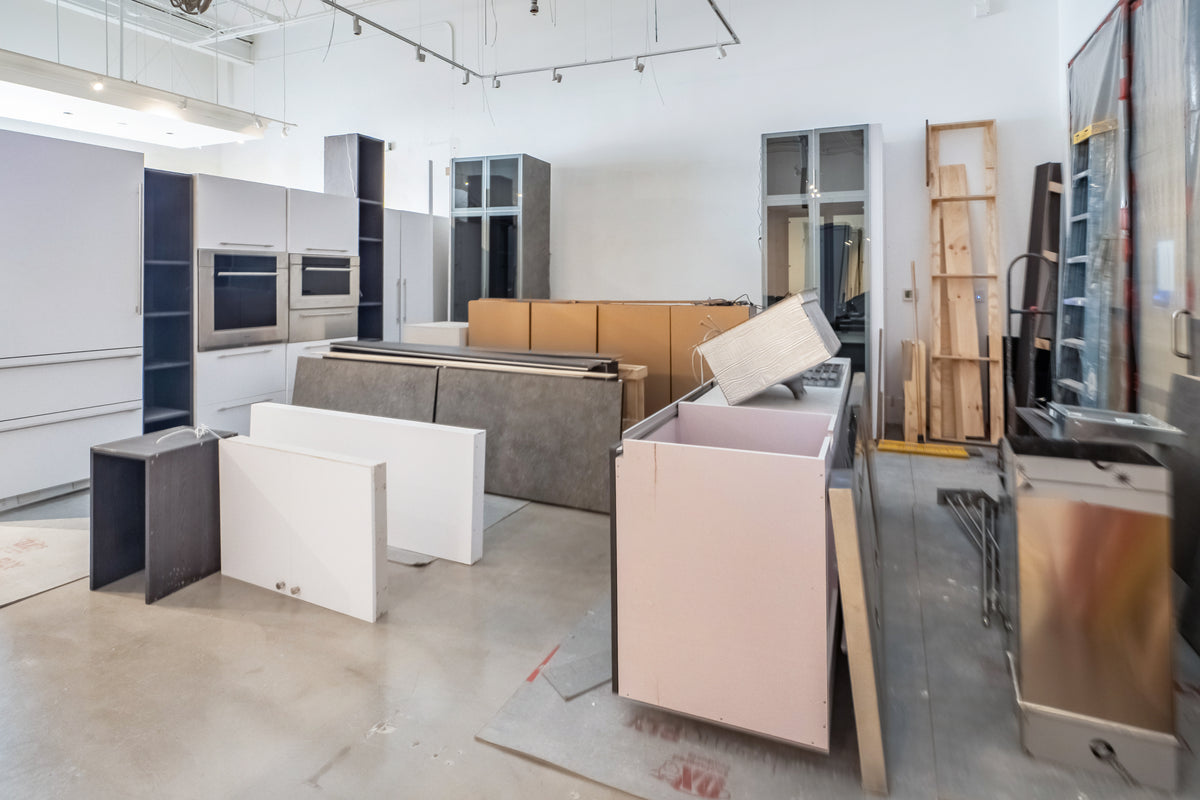 Albero Modern Industrial Kitchen with Wolf & Sub-Zero Appliances