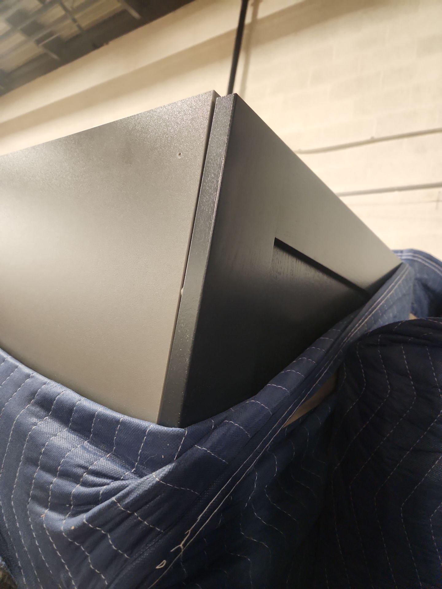 Häcker Velvet Blue & Light Grey Transitional Kitchen with Island and Stone Countertops