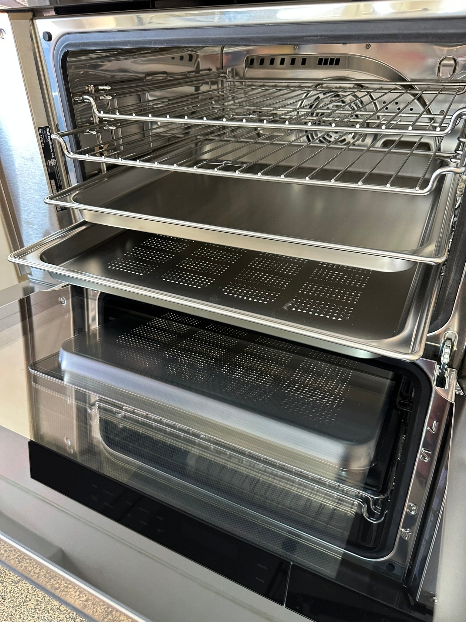 Wolf CSO30CM/B/TH 30" M Series Convection Steam Oven in Black Glass
