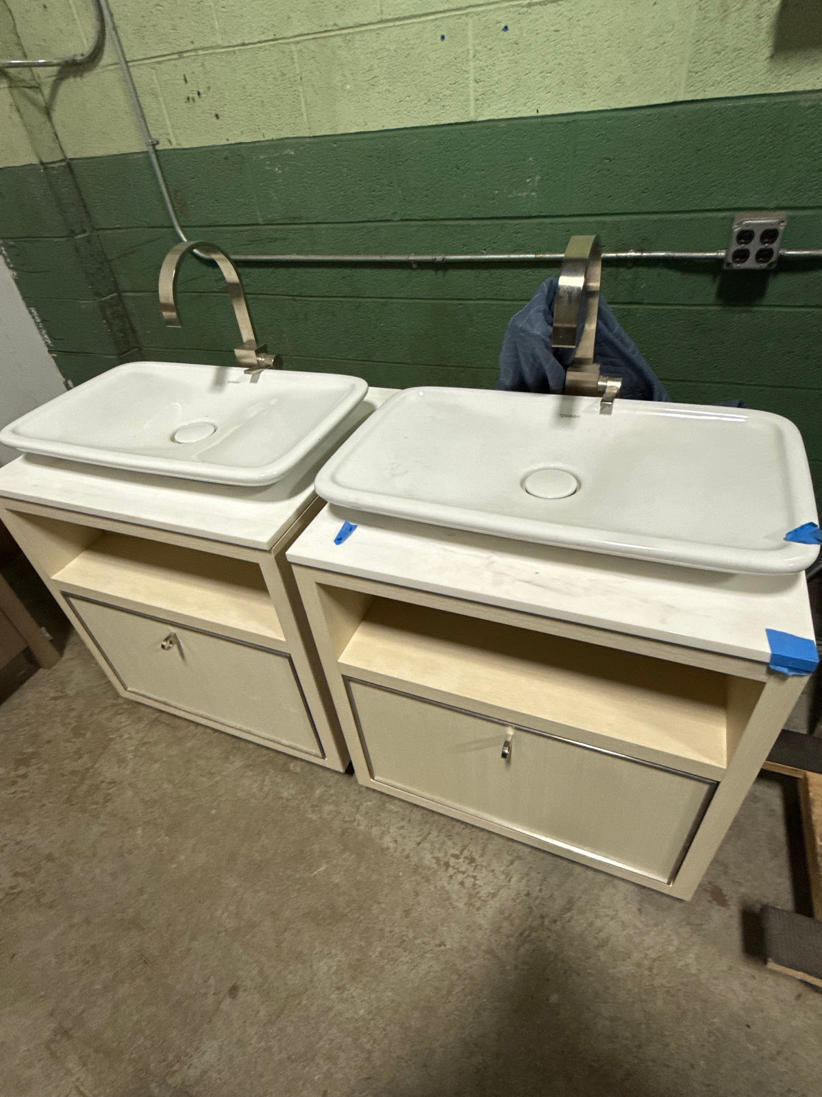Single Vanity with Top, Sink & Faucet
