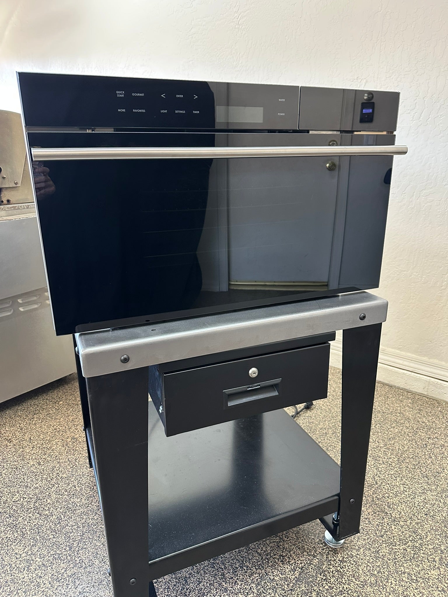 Wolf 30 inch black glass convection steam oven CSO30CM/B/TH.