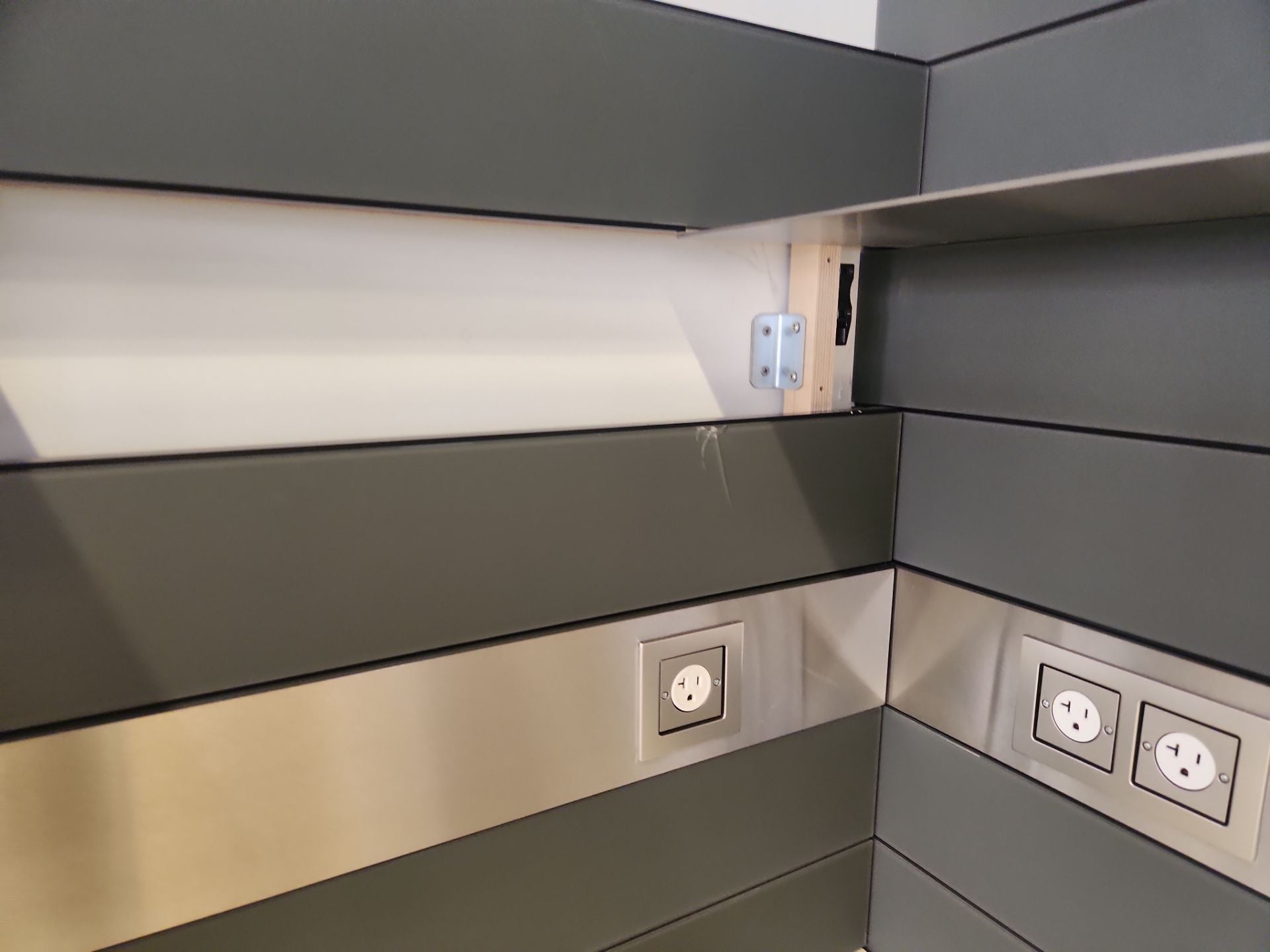 Poggenpohl Artesio Modern Grey & Wood Veneer Kitchen with Wolf & Sub-Zero Appliances