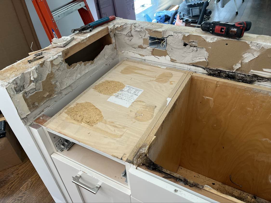 Rutt Transitional White Kitchen with Island, Wet Bar, Granite Countertops & Appliances