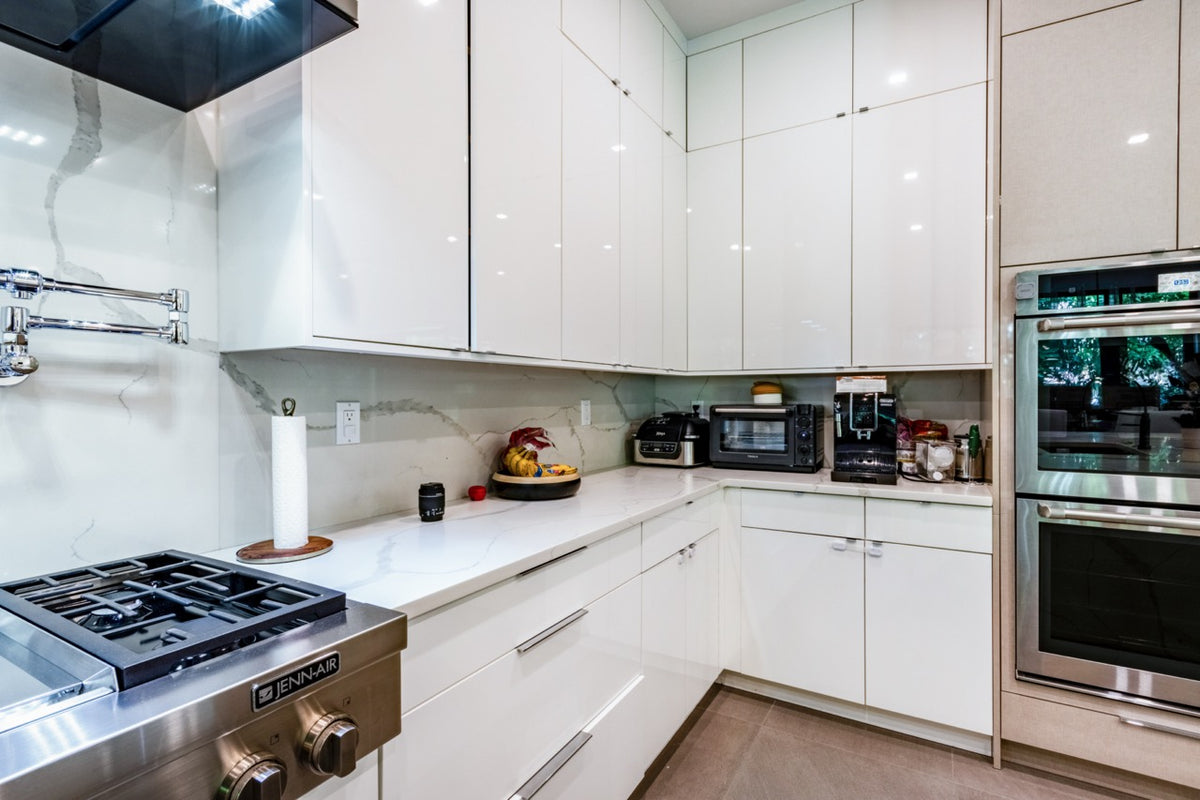 "The Ashworth" Modern Two-Tone Kitchen with JennAir Appliances