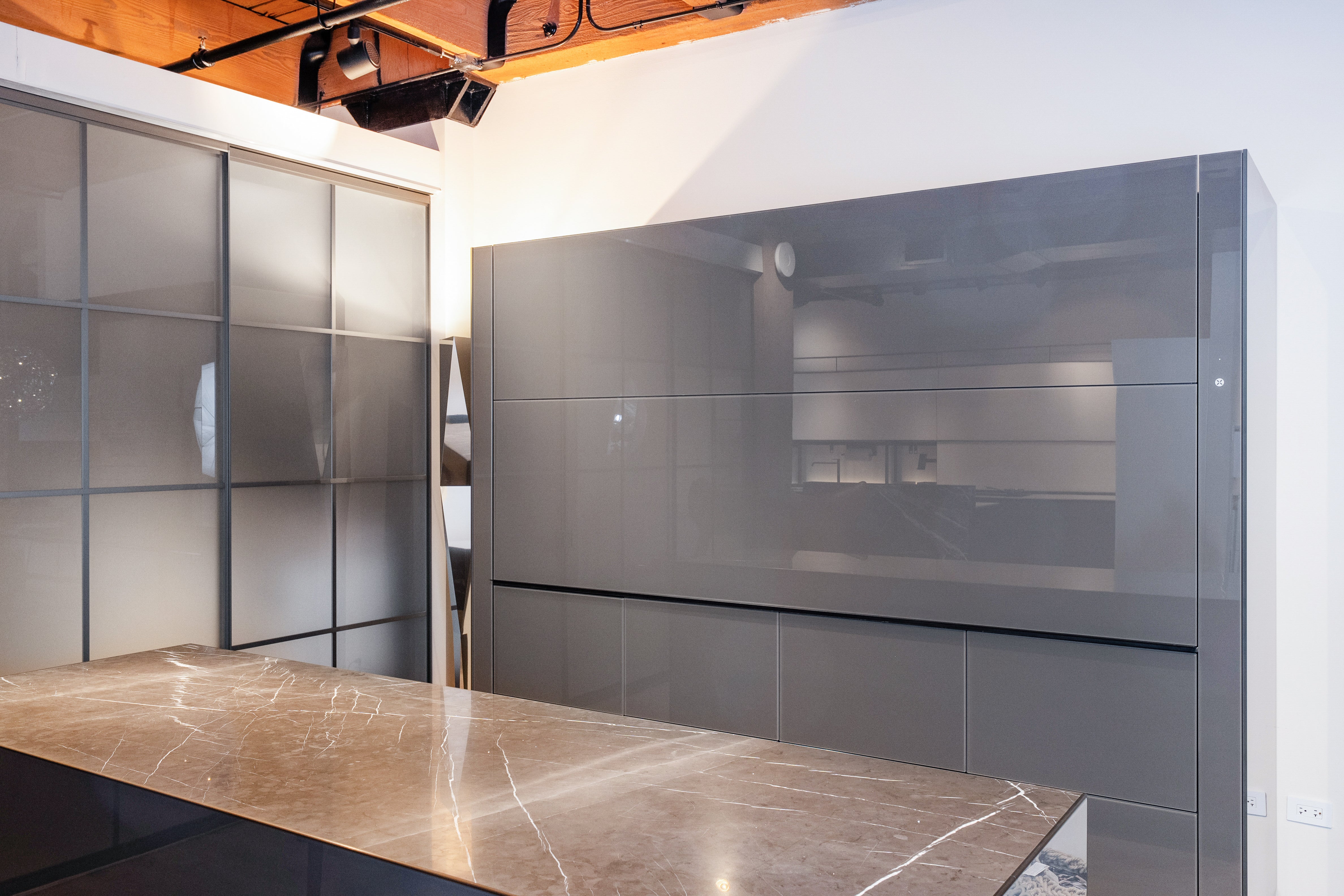 Valcucine Logica Celata Wet Bar with Artematica Soft Island