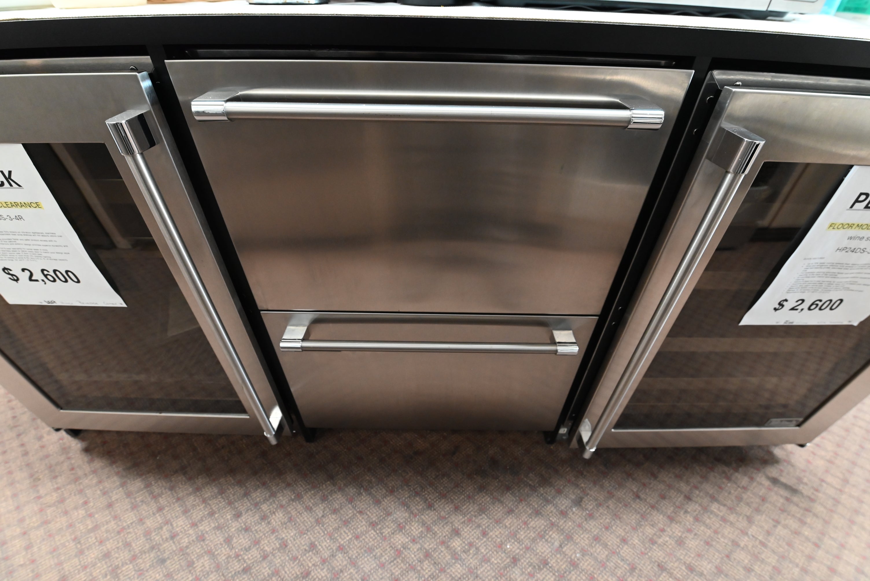 Perlick 24 inch Signature Series stainless steel refrigerator drawers HP24RS45