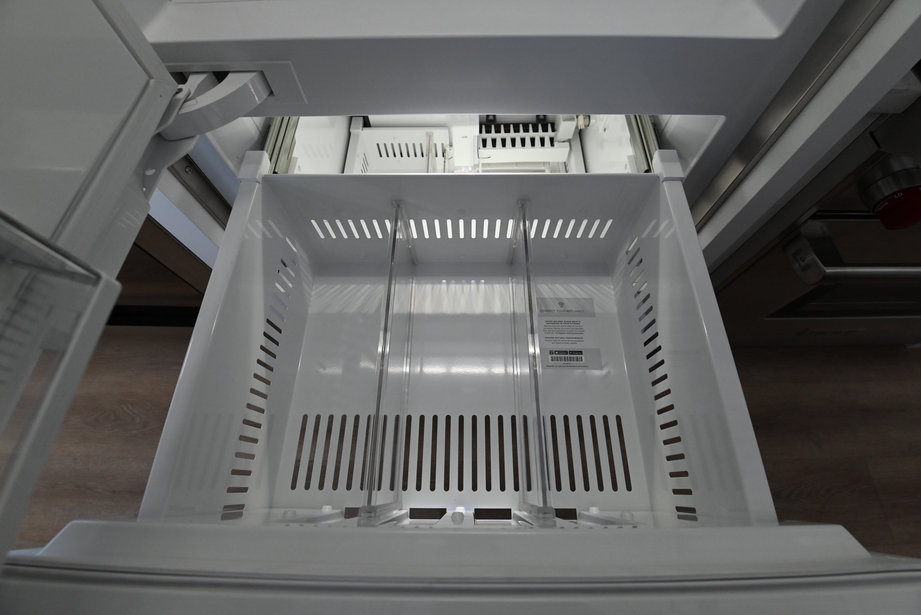 Sub-Zero IT-30CIID 30" Panel Ready Bottom Freezer Refrigerator