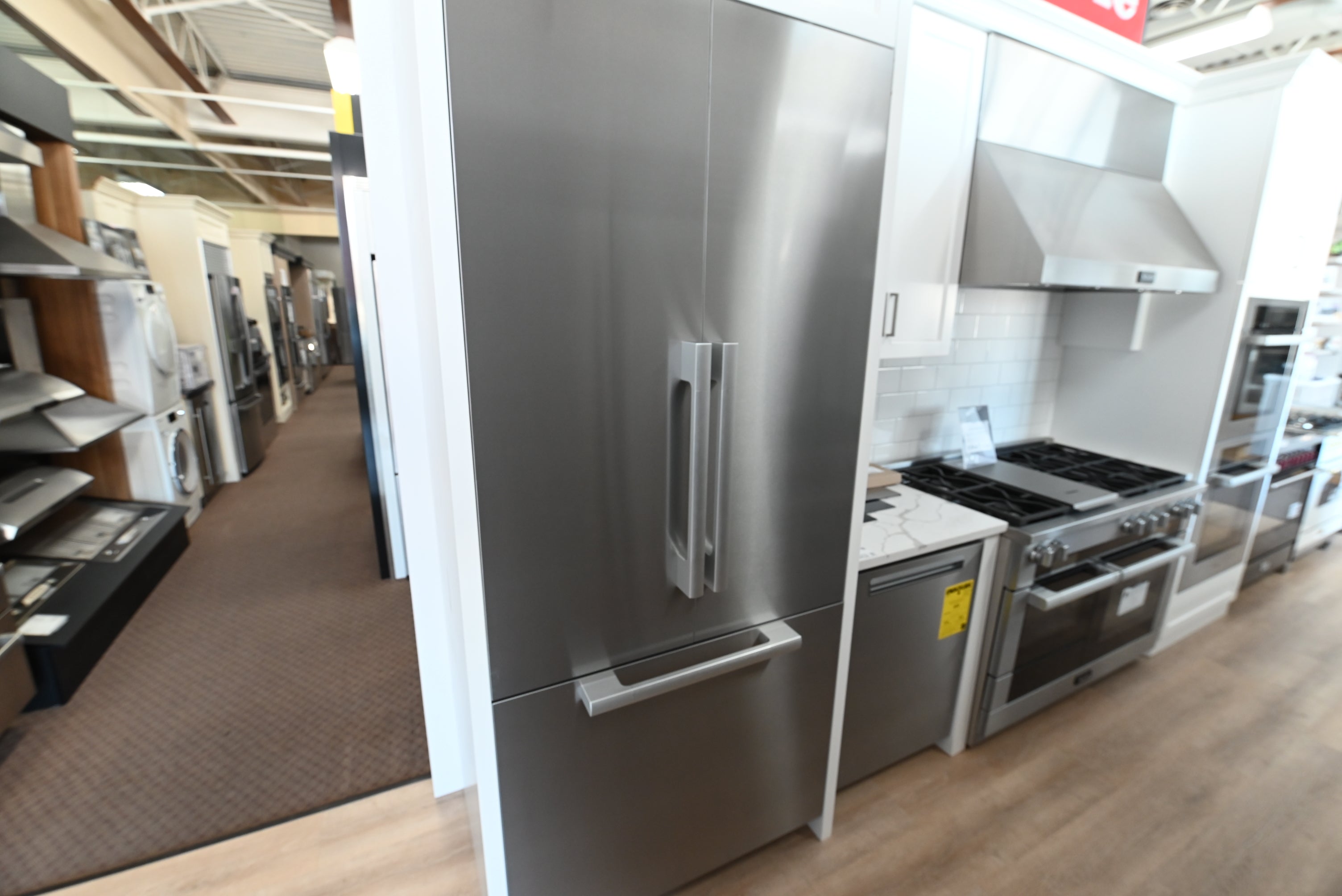 Miele KF 2982 Vi 36 inch MasterCool French Door refrigerator front view in stainless steel
