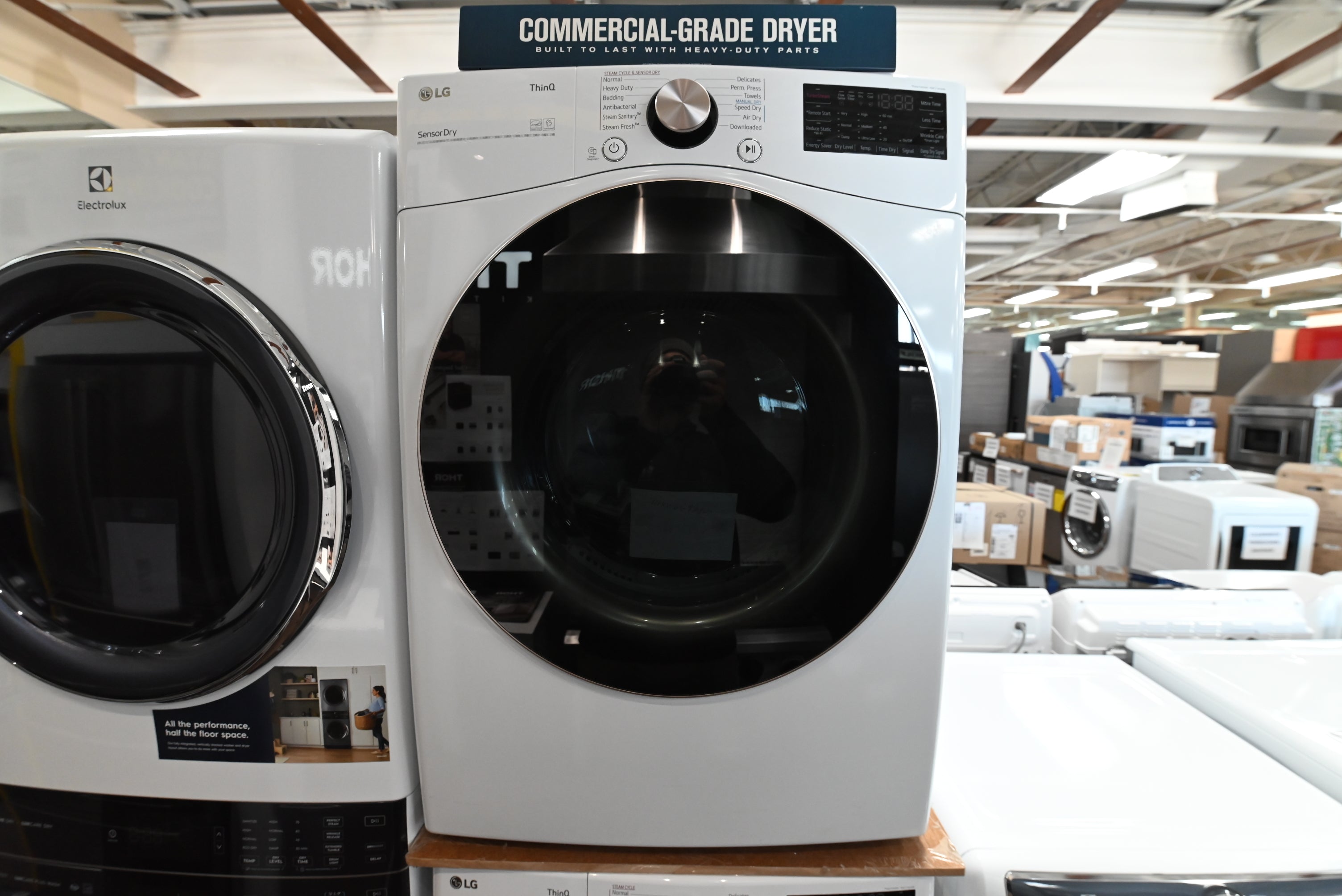 LG DLGX4001W 4000 Series 27 inch smart front load gas dryer front view smooth white finish