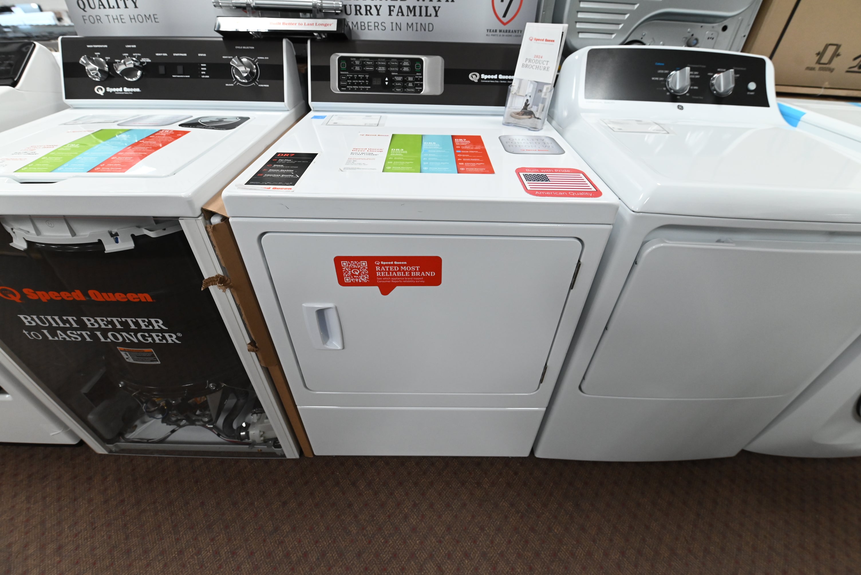 Speed Queen DR7 electric dryer DR7004WE in white