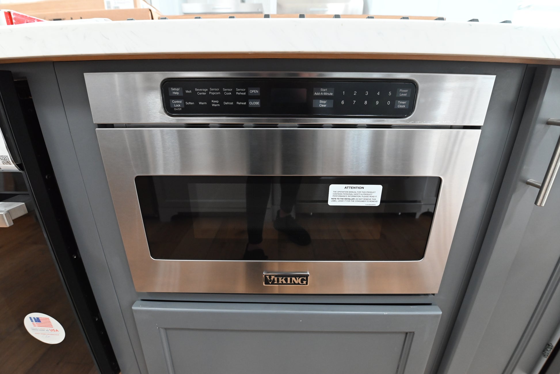 Viking VMOD5240SS Professional 5 Series 24 inch undercounter microwave drawer front view stainless steel