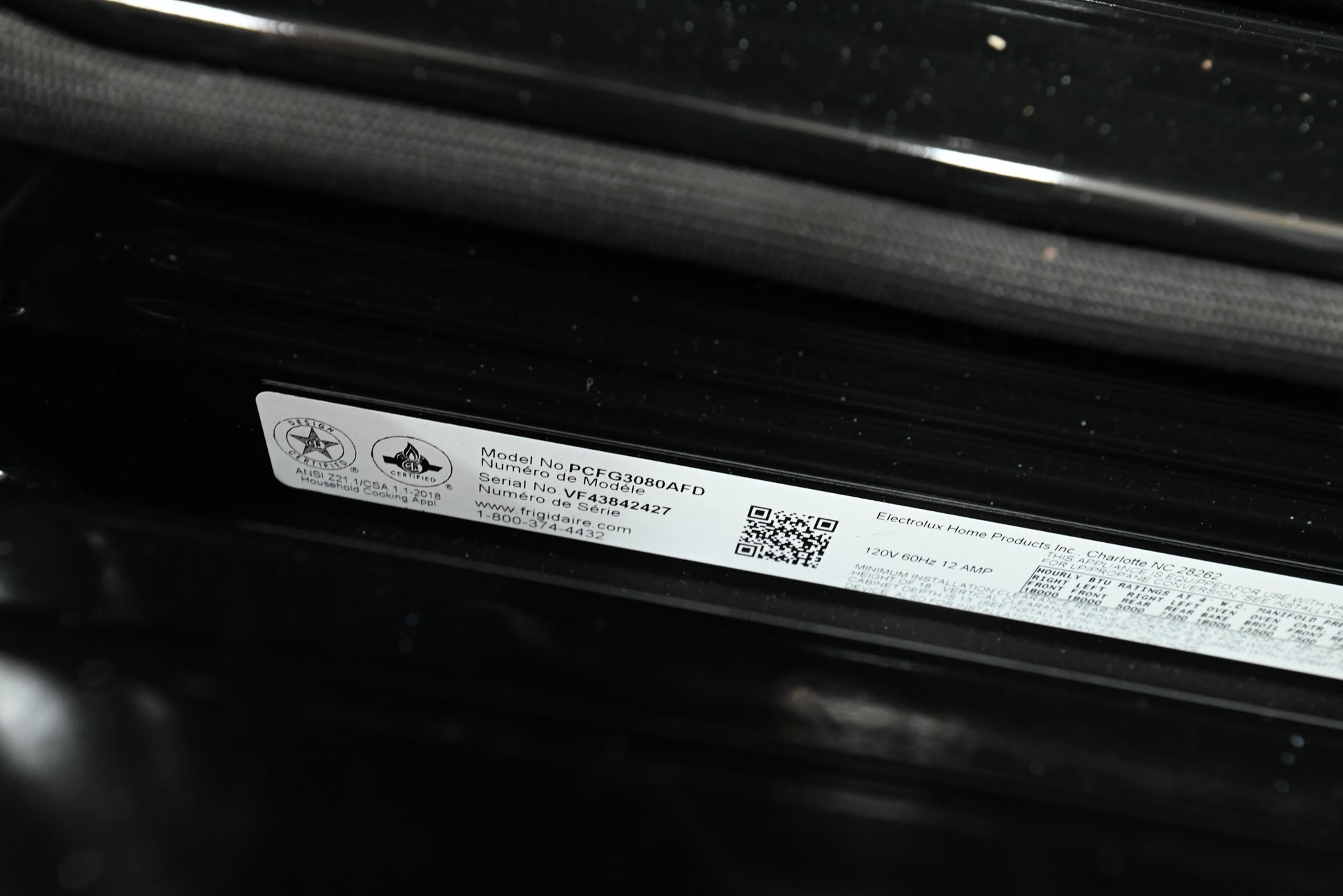 Frigidaire Professional 30" Front Control Gas Range with Total Convection (PCFG3080AF)