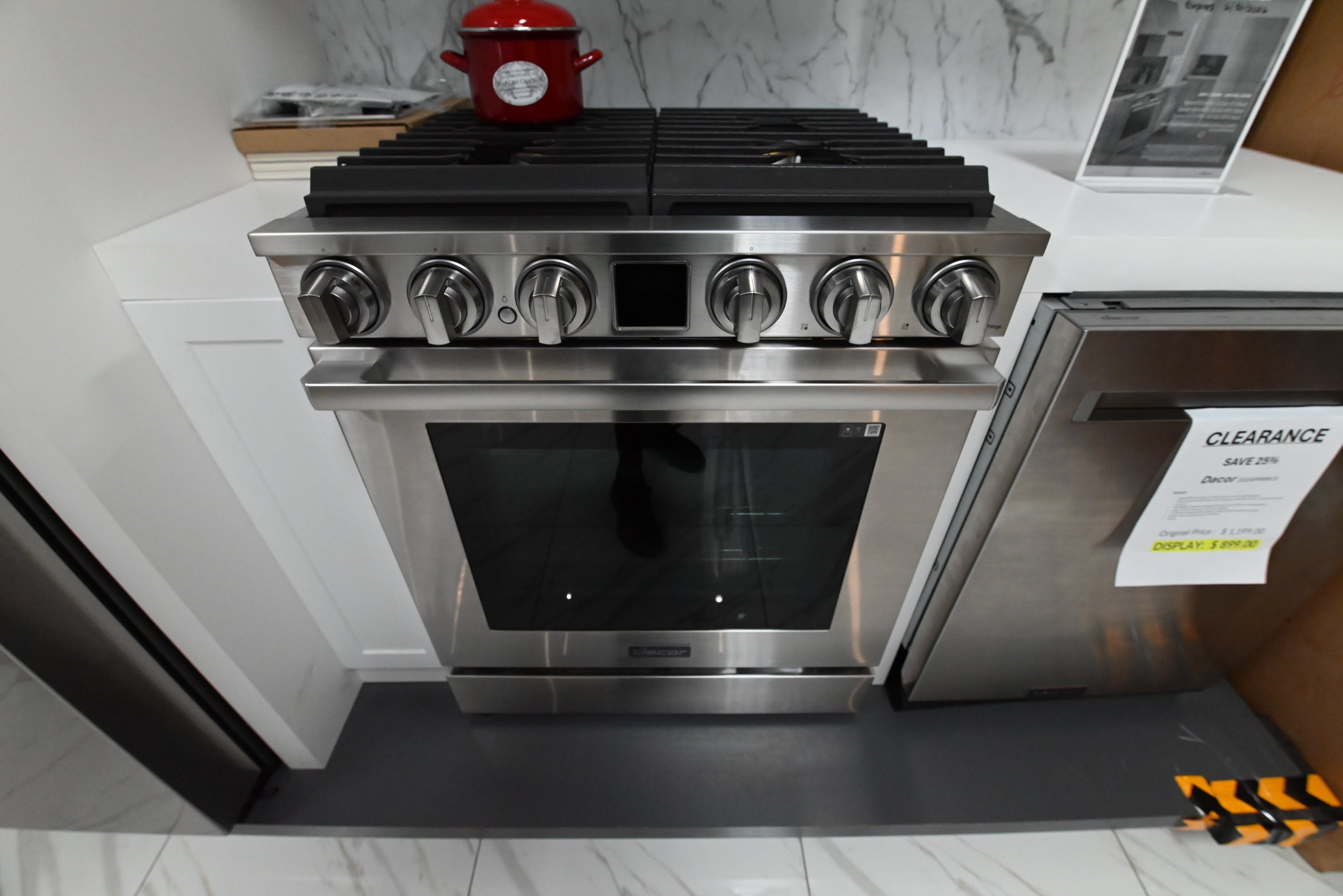 Dacor DOP30T840GS 30 inch transitional smart gas range front view in silver stainless steel