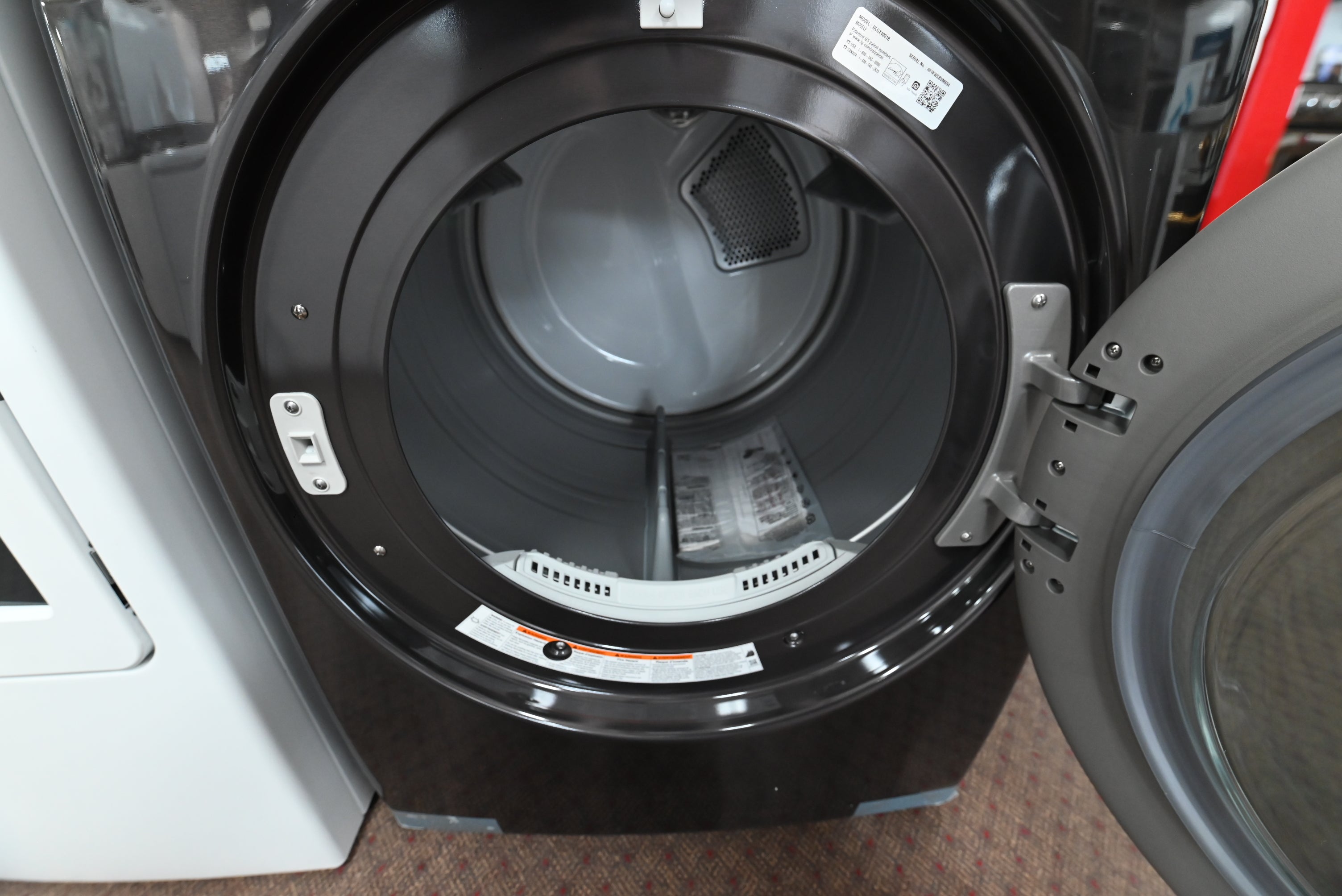 Close up of AI dial and electronic control panel on LG DLGX4001B gas dryer