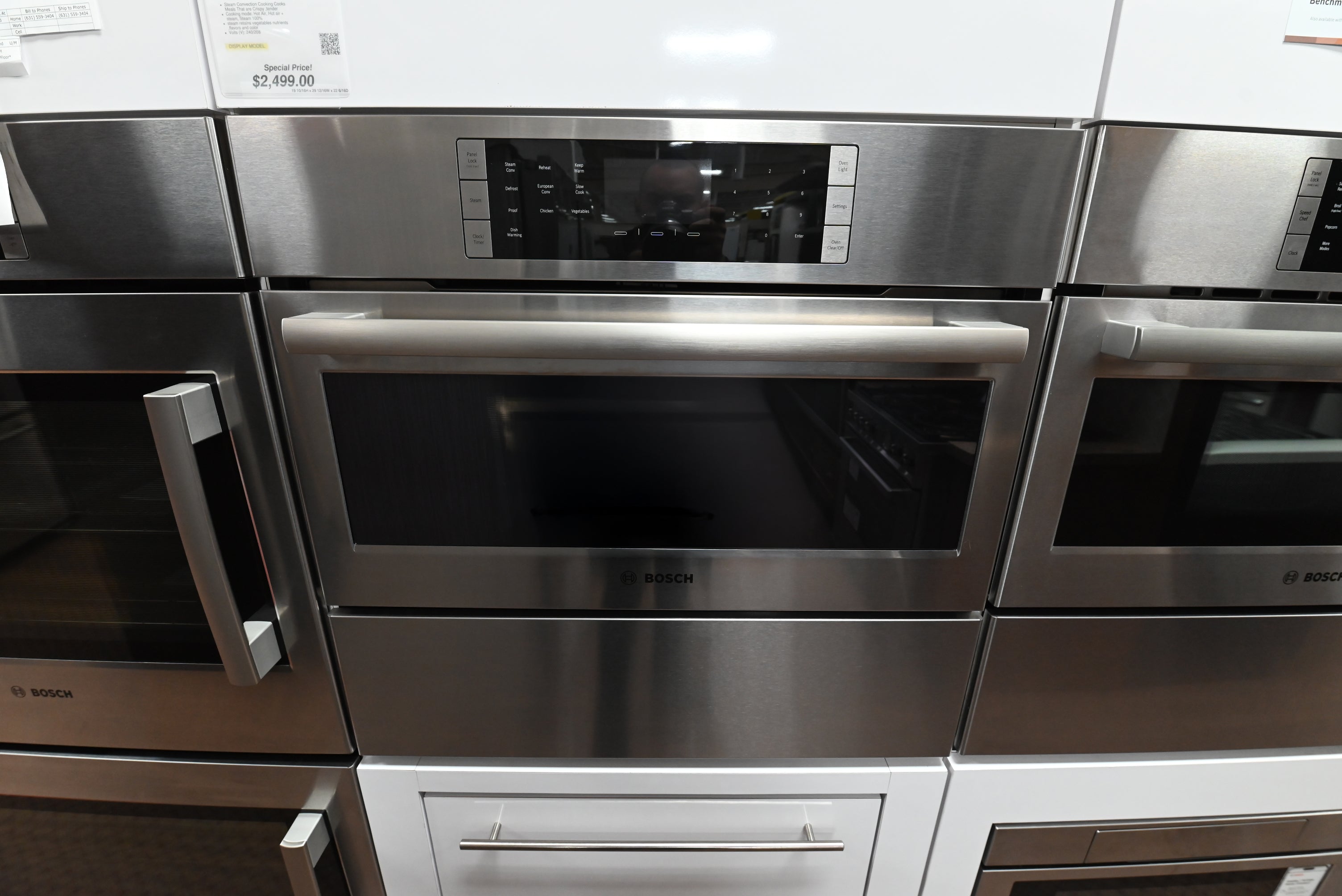 Bosch HSLP451UC Benchmark 30 inch single steam convection electric wall oven front view stainless steel