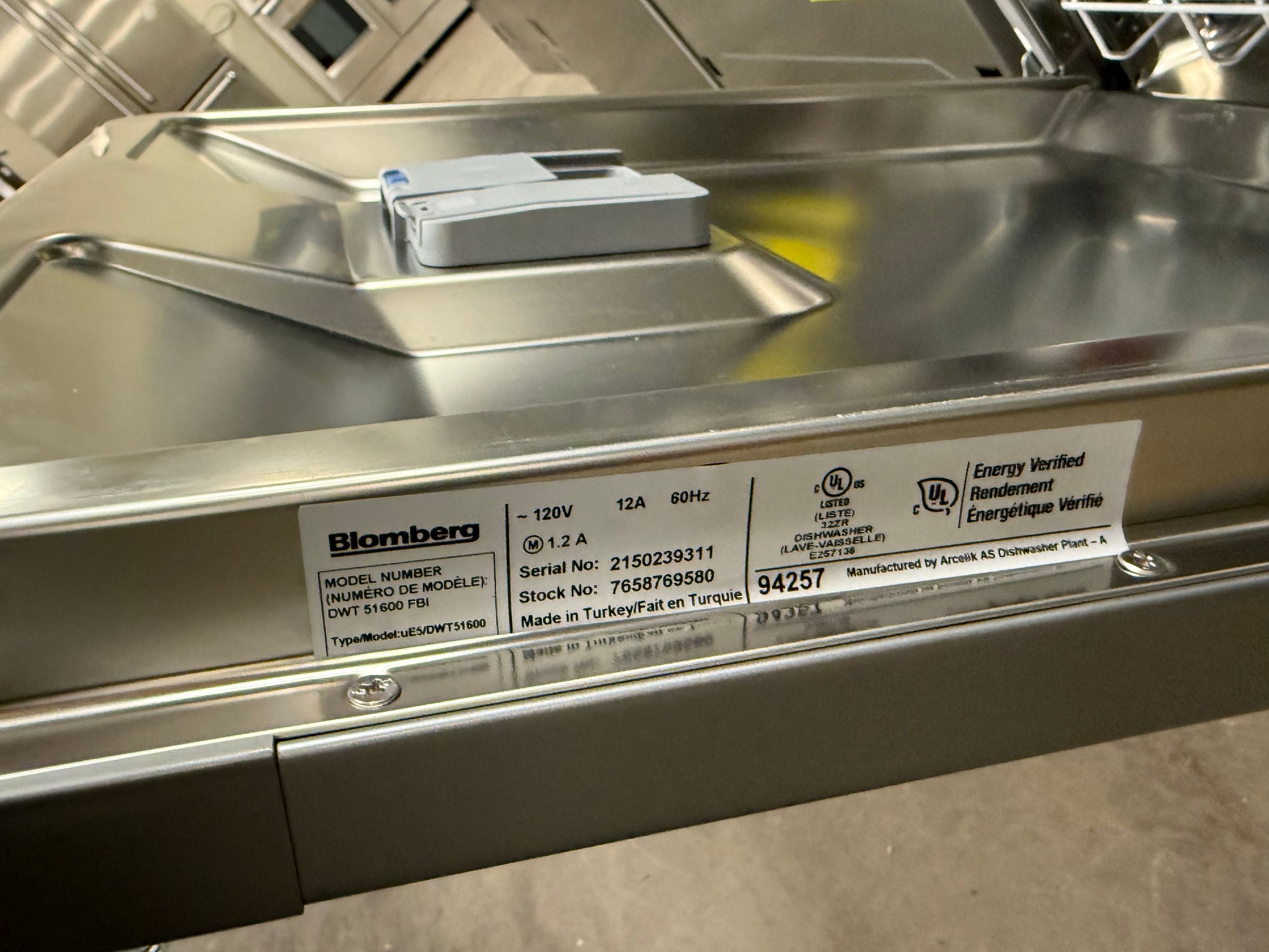 Blomberg DWT 51600 FBI 24" Panel Ready Dishwasher, Open Box