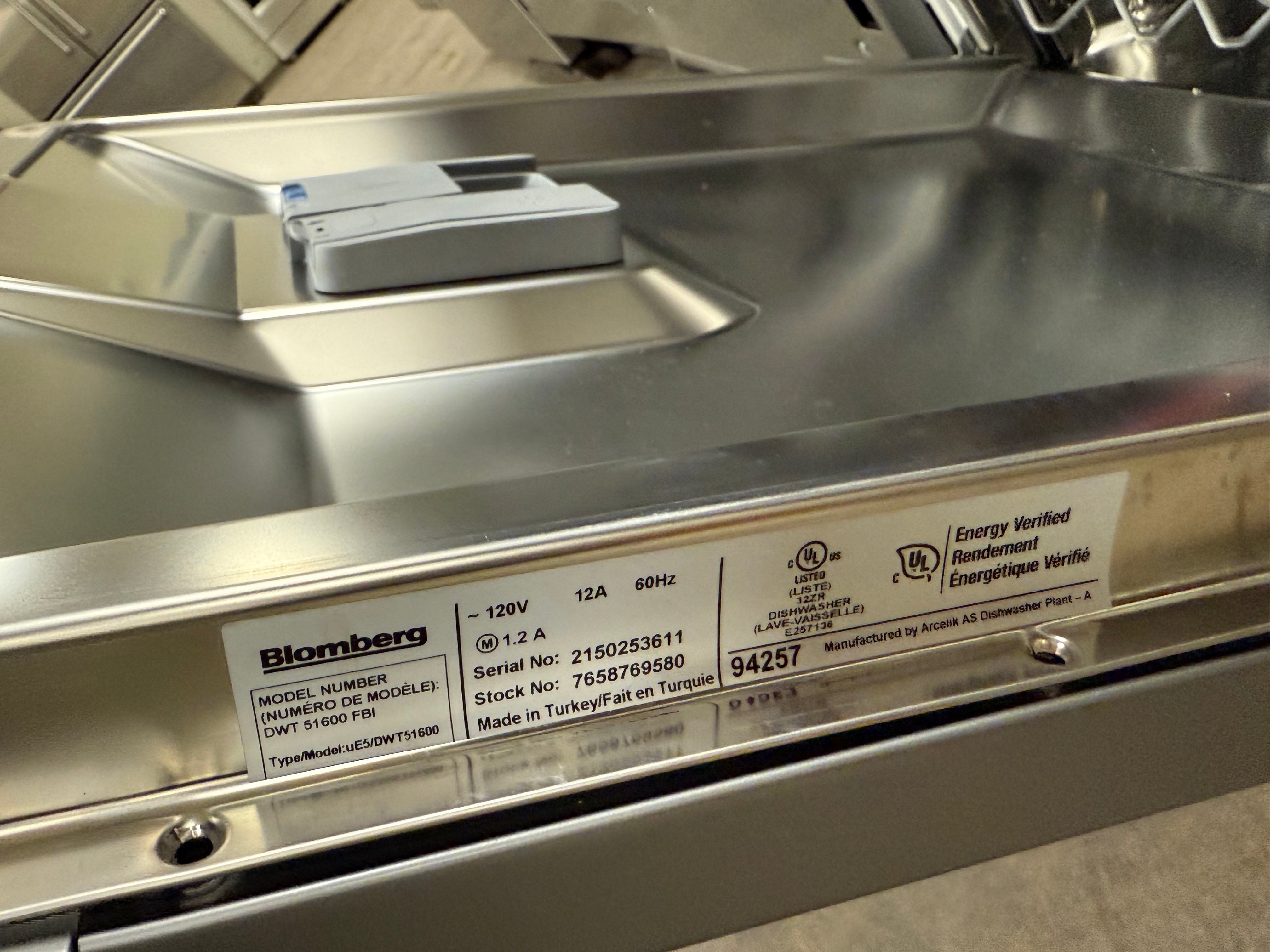 Blomberg DWT 51600 FBI 24" Panel Ready Dishwasher, Open Box