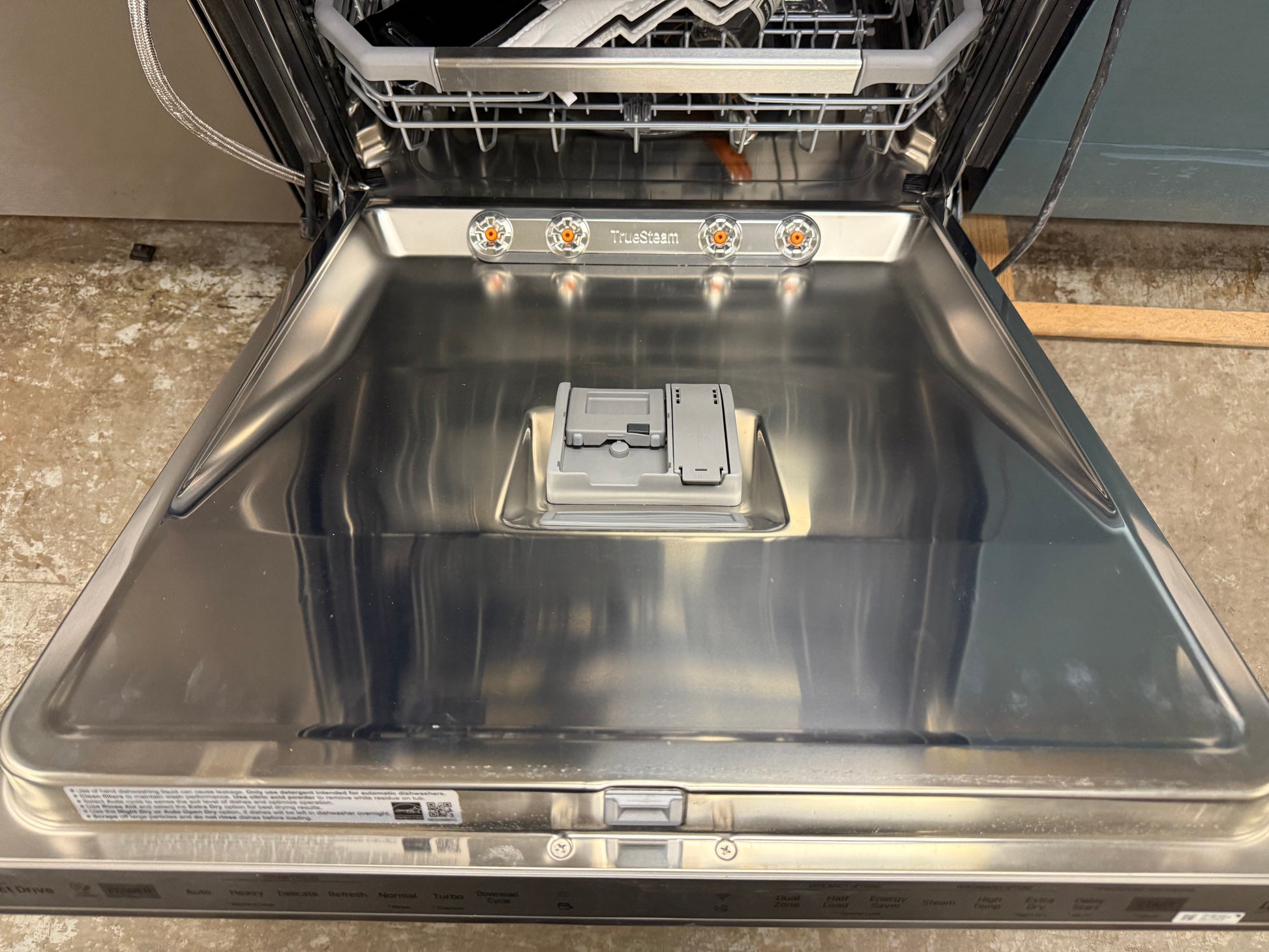 LG LSDT9908SS 24" Stainless Steel Dishwasher, Open Box