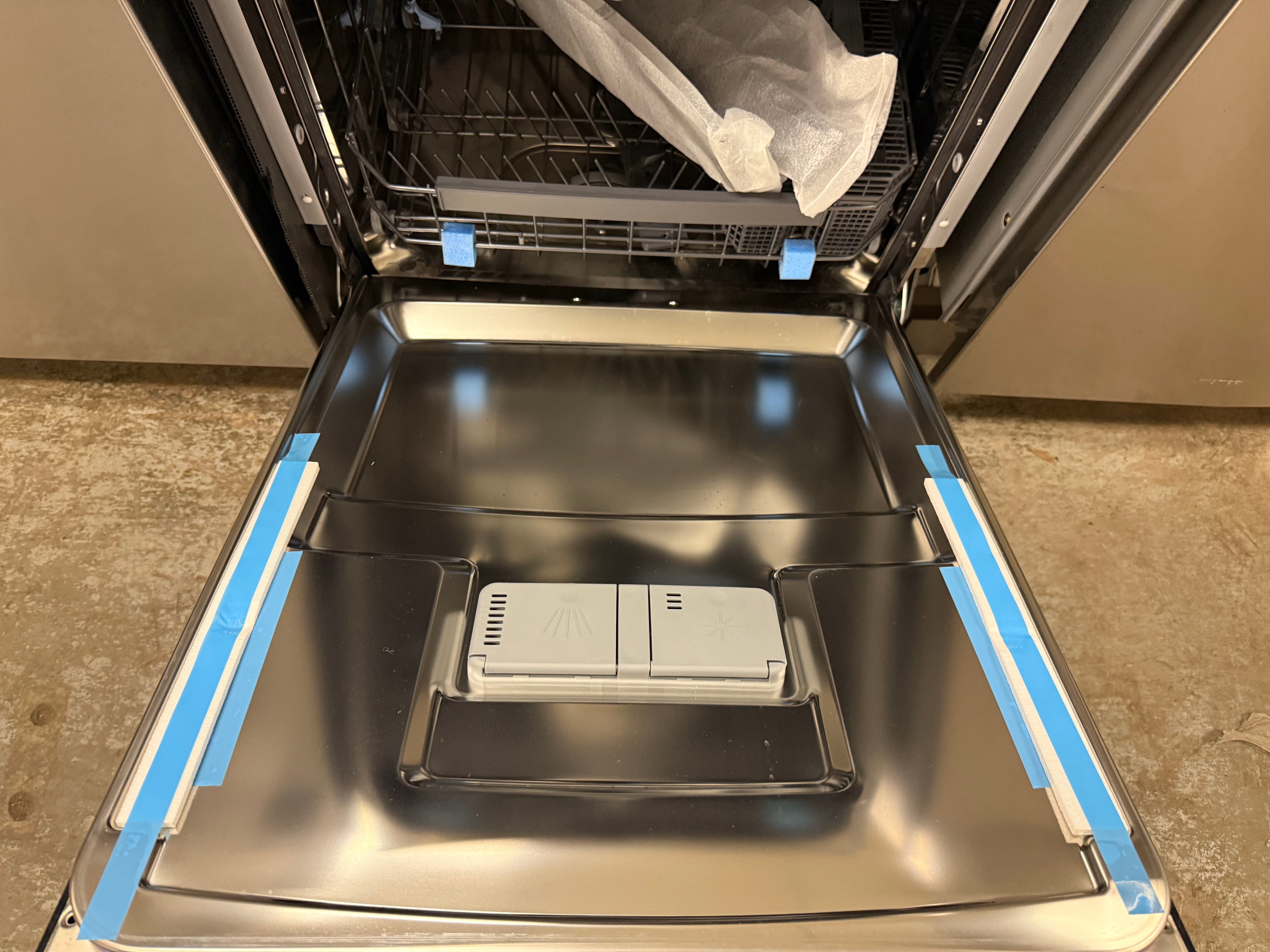 Breda LUDWT30250 24" Panel Ready Dishwasher, Open Box