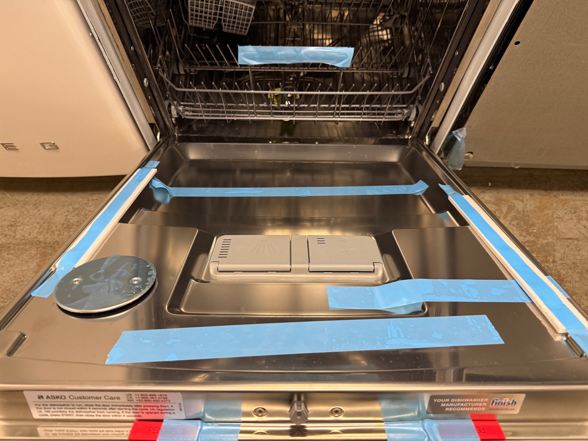 Asko 40 Series DBI664IXXLS.U 24" Stainless Steel Pocket Handle Dishwasher, Open Box